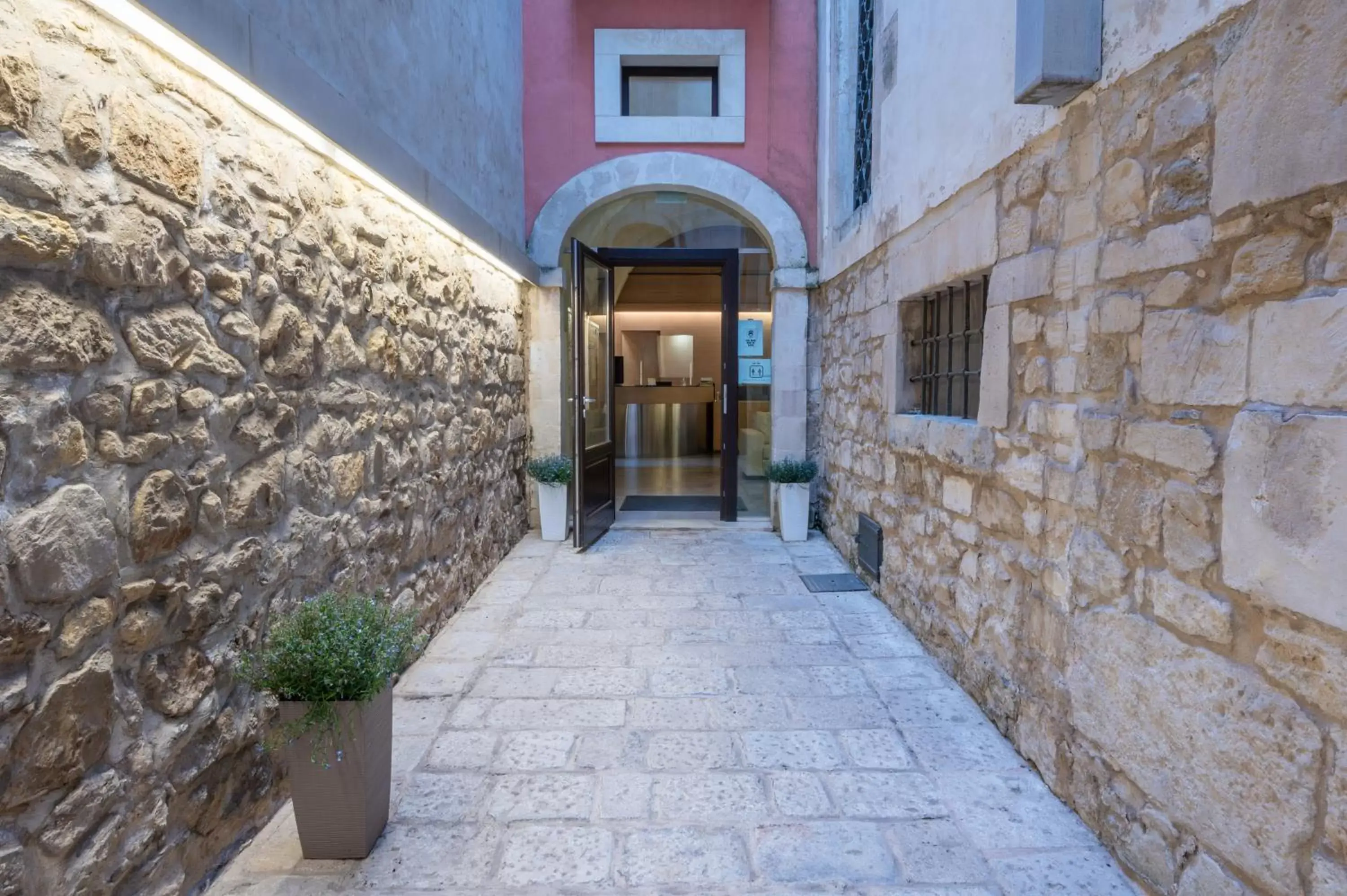 Facade/entrance in Hotel Vittorio Veneto