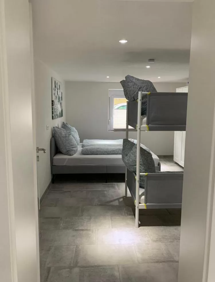 Bed in Greenhome Lörrach -Ihre Unterkunft im 3-Ländereck-