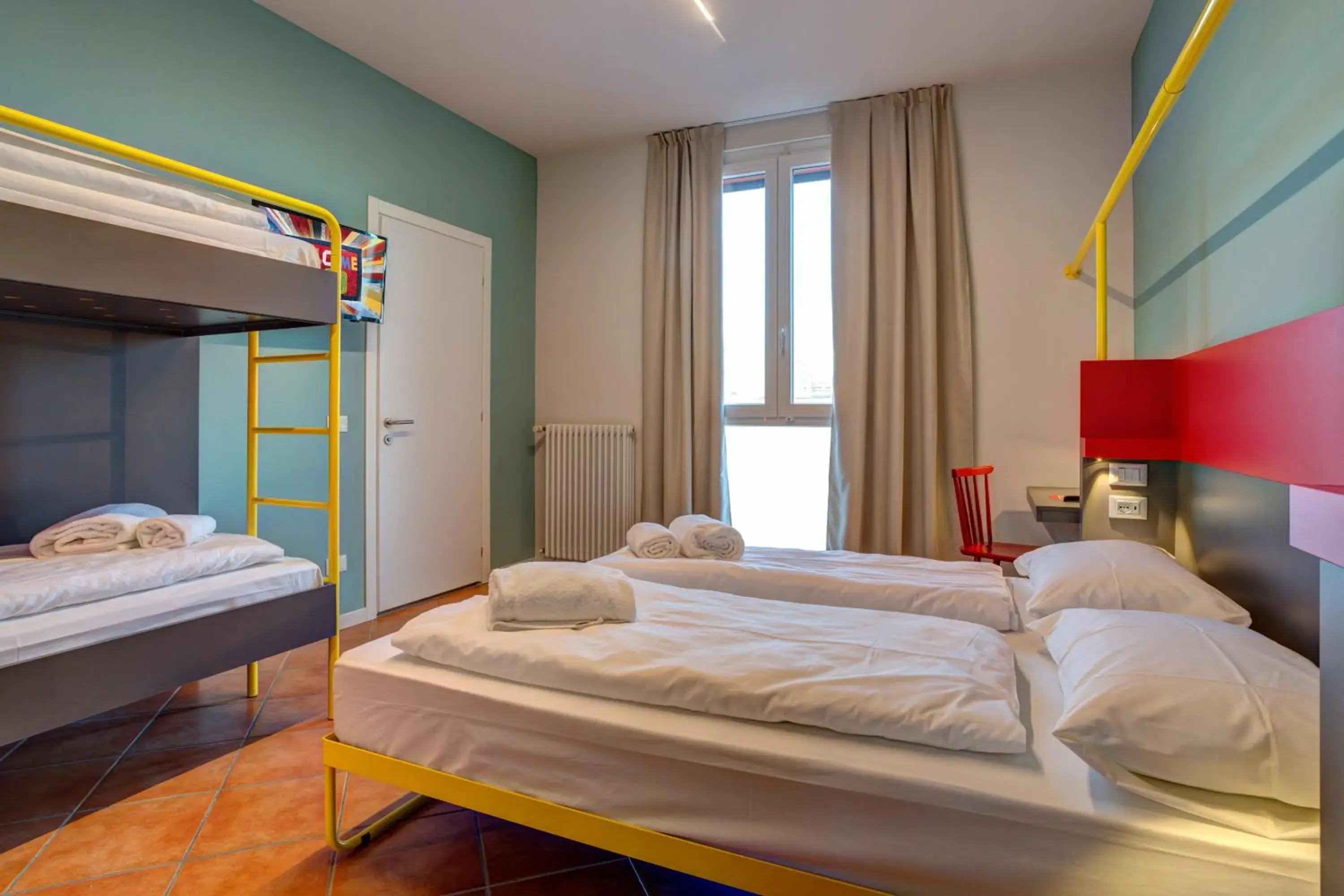 Photo of the whole room, Bunk Bed in MEININGER Milano Garibaldi