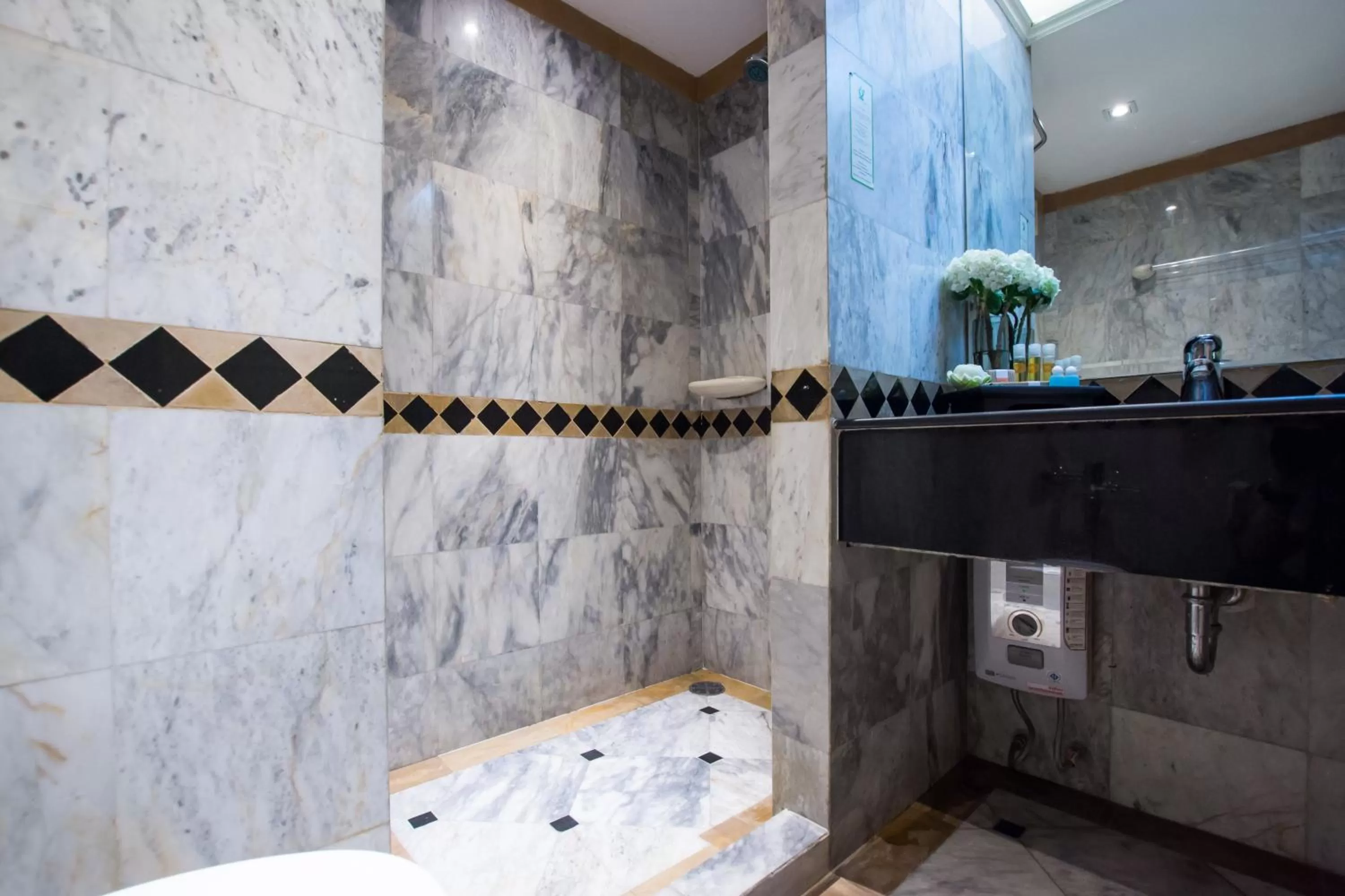 Bathroom in Buddy Lodge, Khaosan Road