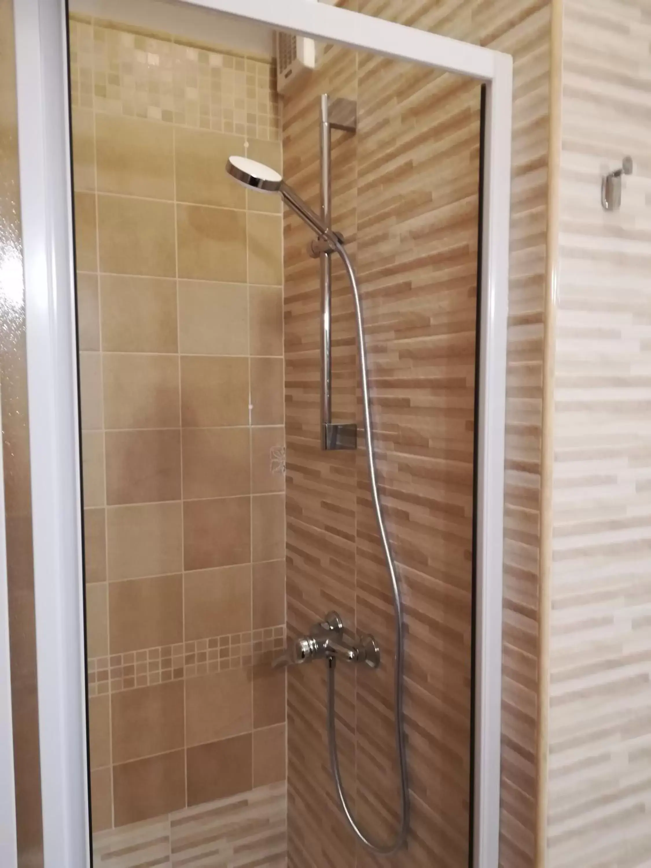 Shower, Bathroom in La Collina Capo d'Orlando