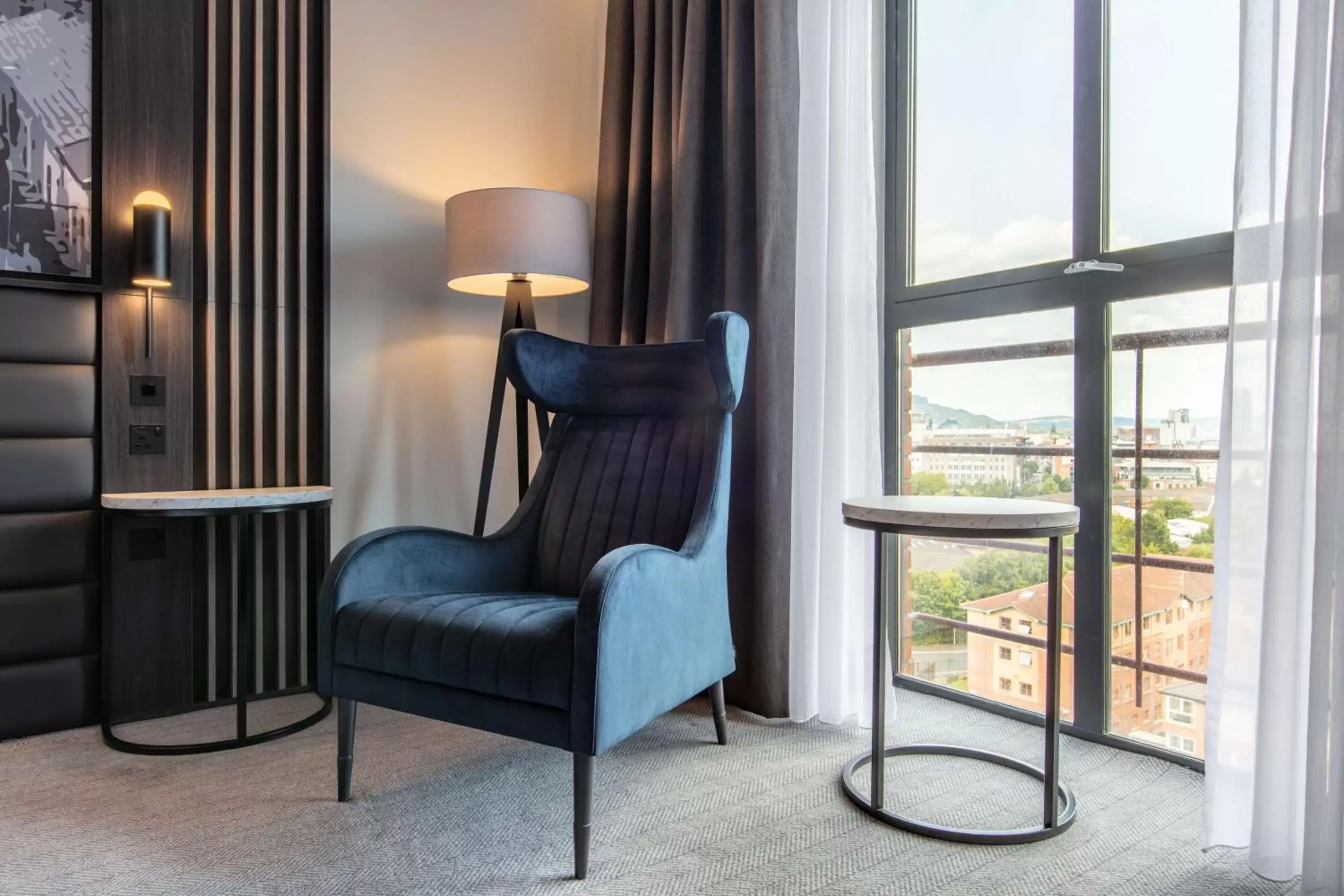 Bedroom, Seating Area in Radisson Blu Hotel Belfast