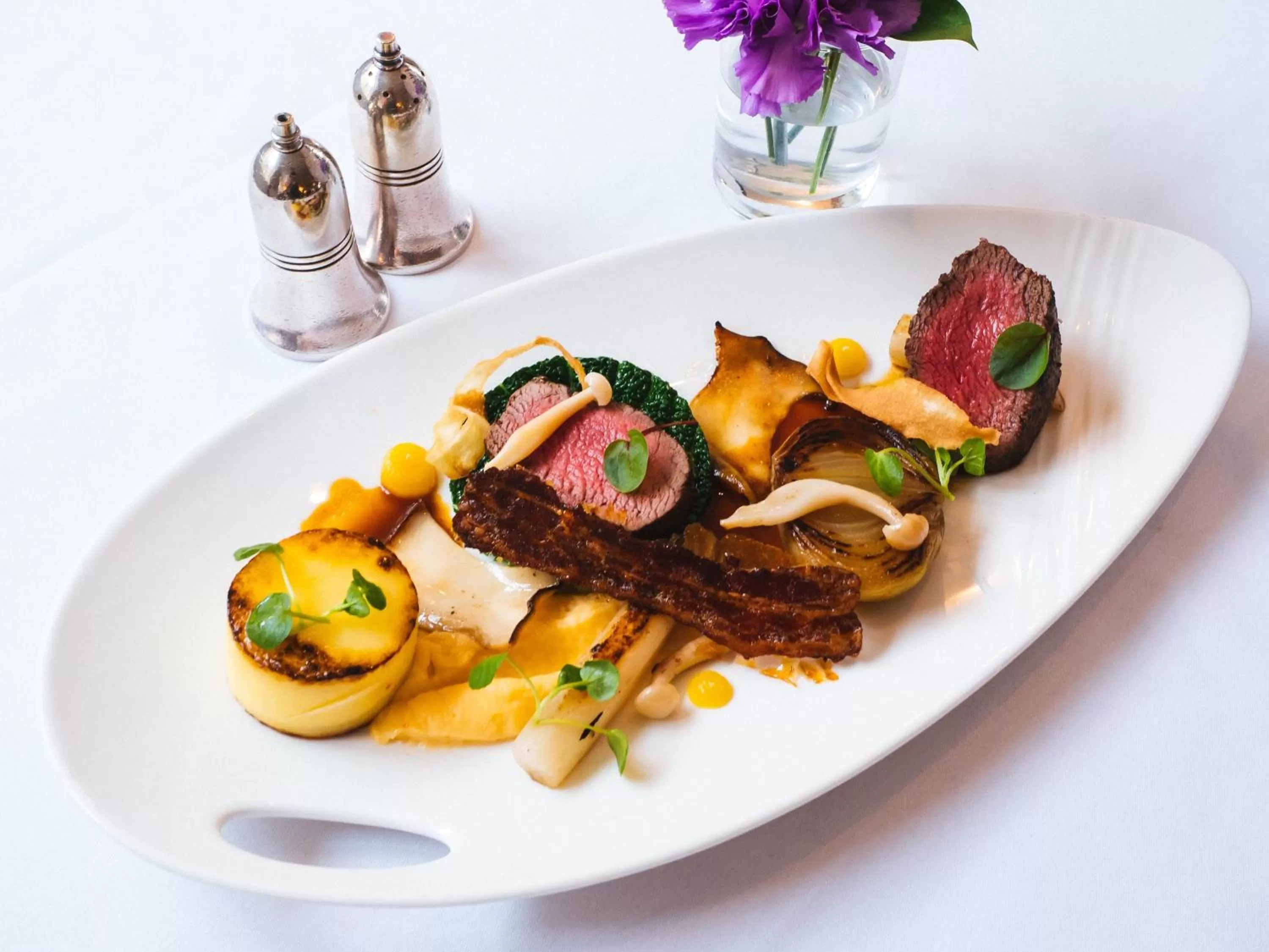 Dinner, Food in Lyzzick Hall Hotel