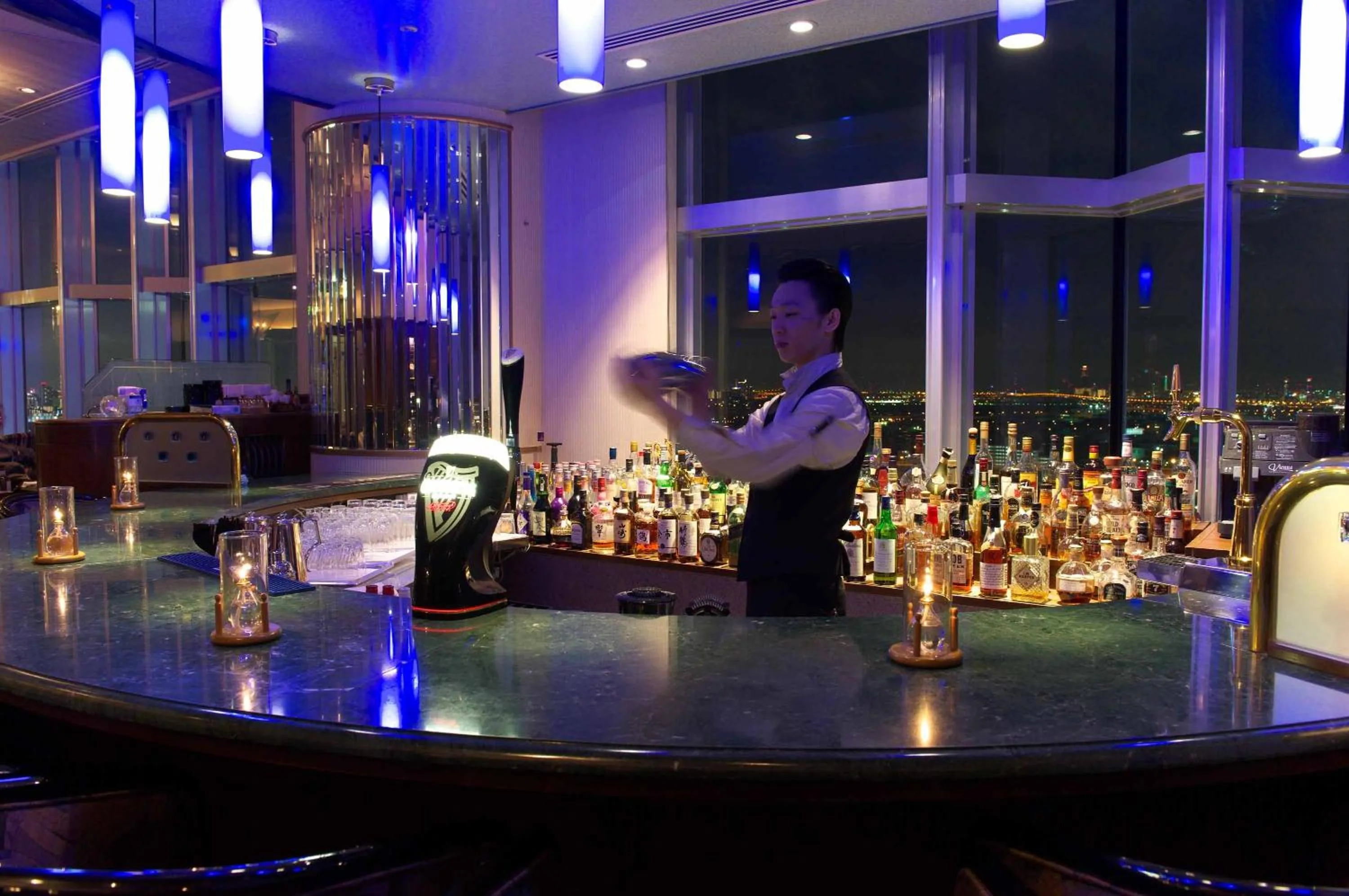 Lounge or bar in Miyako Hotel Amagasaki