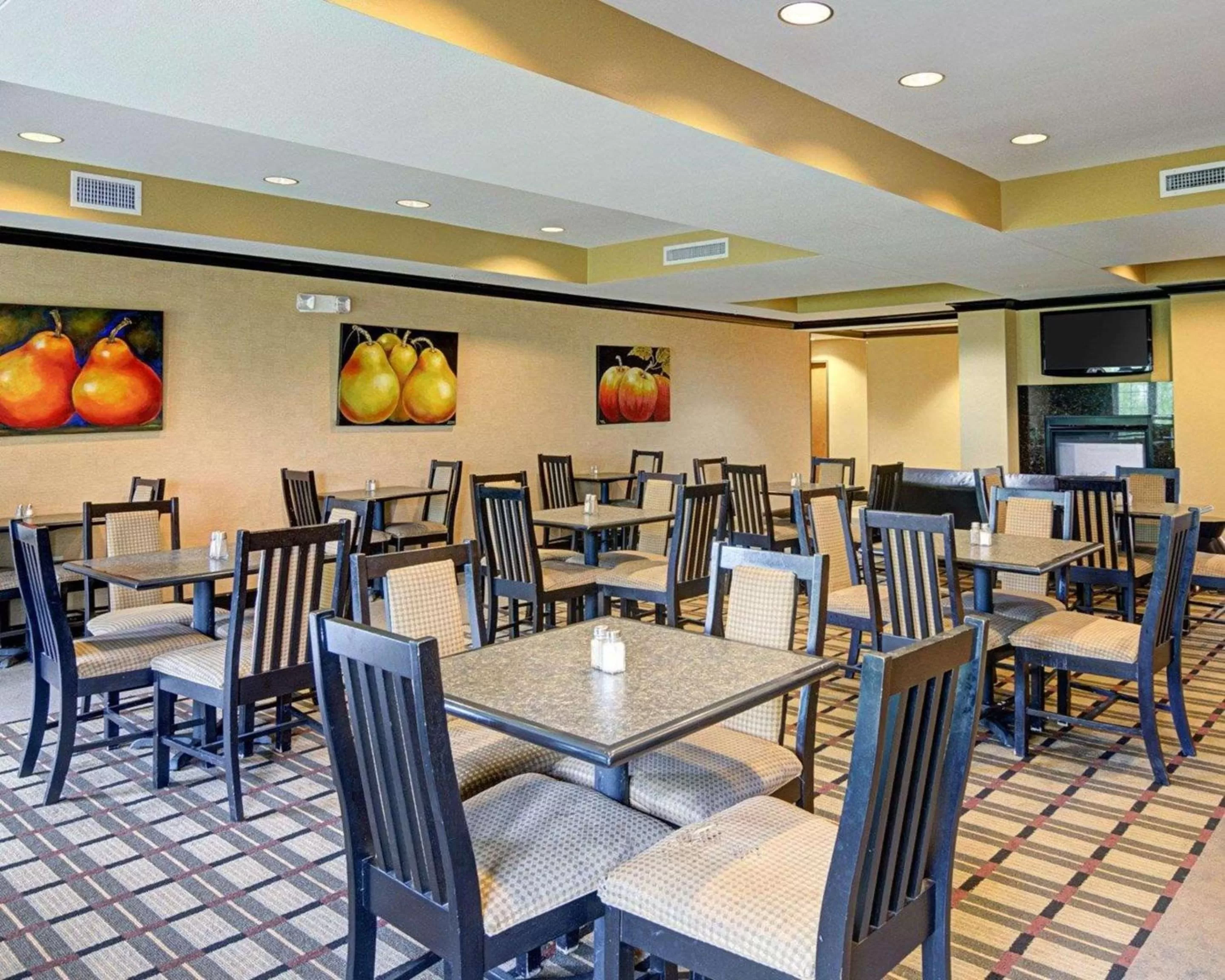 Restaurant/places to eat in Comfort Suites Conway