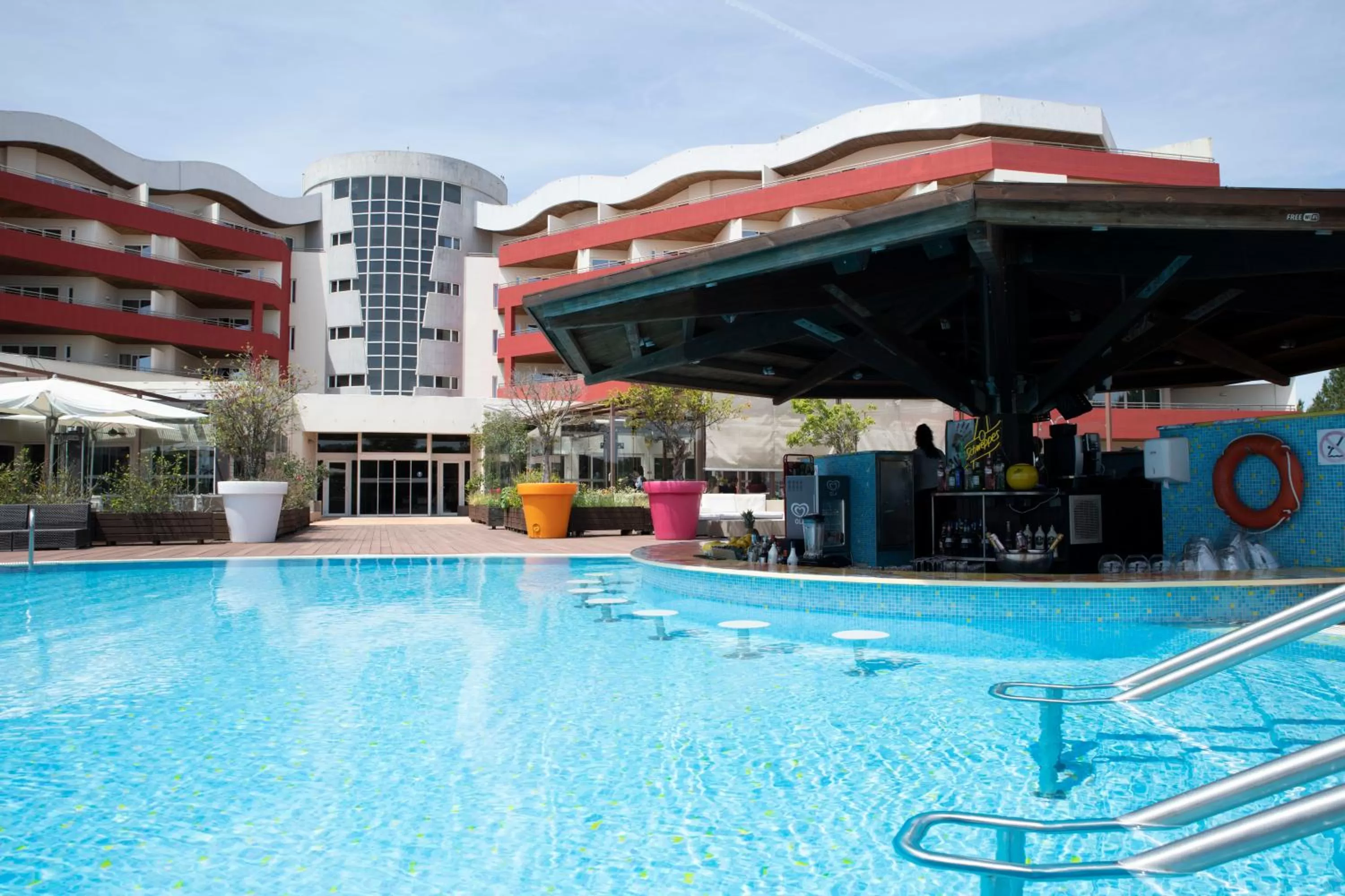 Property building in MS Aparthotel