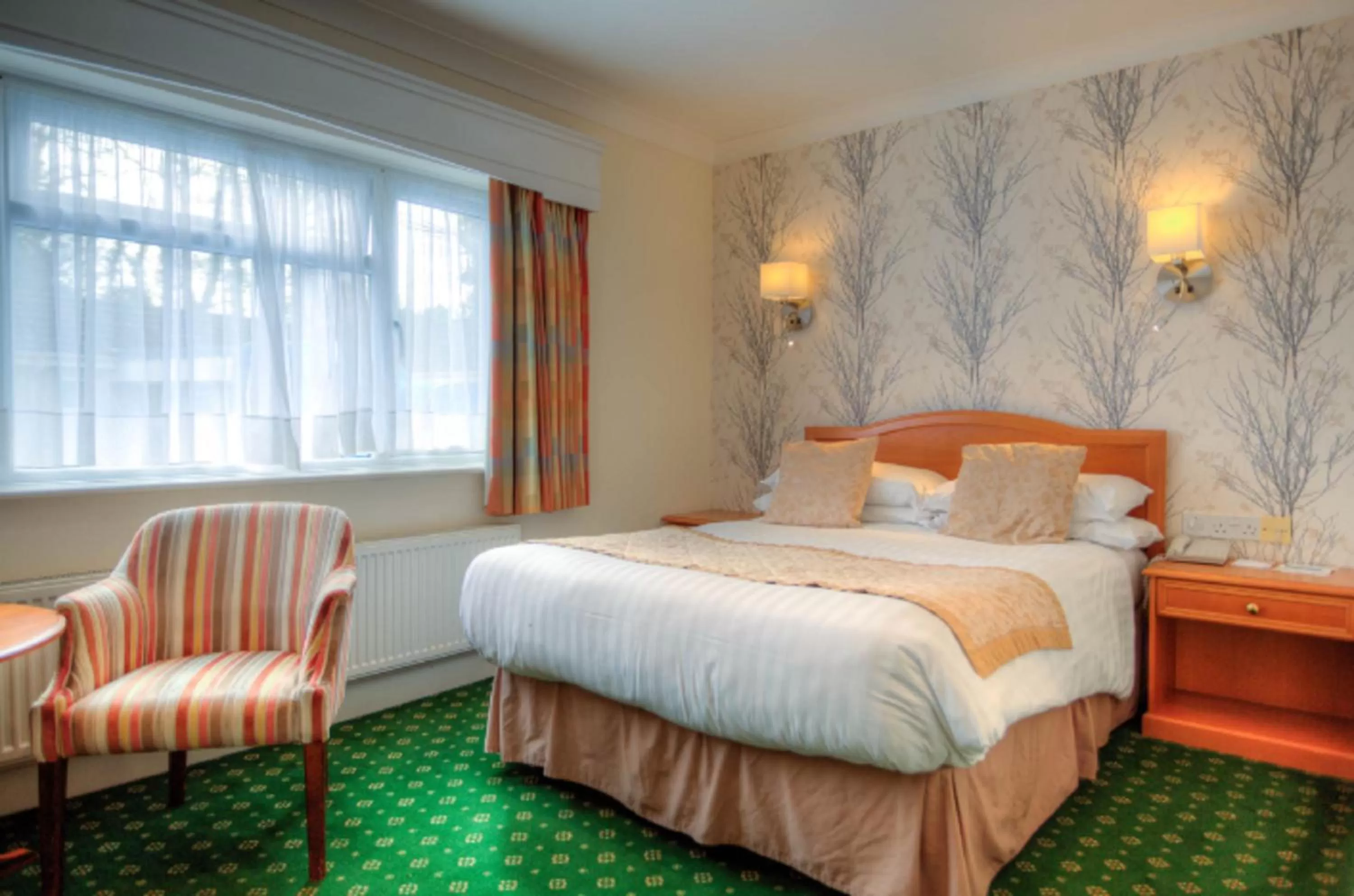 Bedroom, Bed in Langstone Cliff Hotel