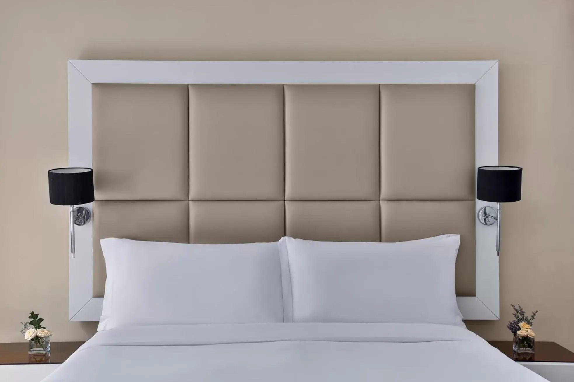 Bed in La Suite Dubai Hotel & Apartments