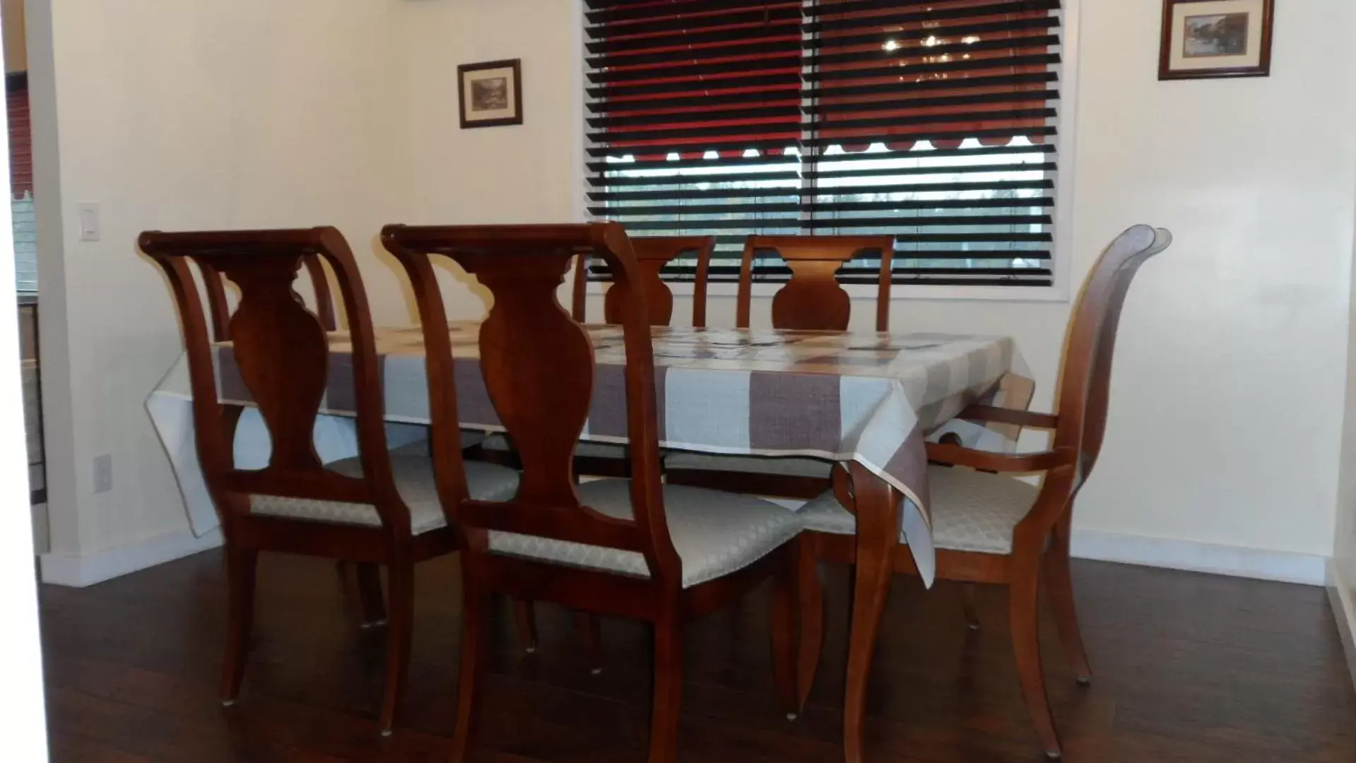 Dining Area in Cherry Tree Inn