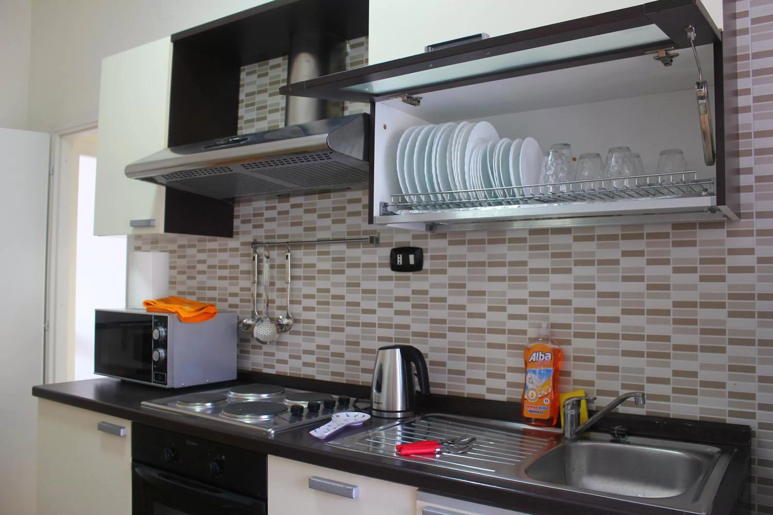 Kitchen or kitchenette, Kitchen/Kitchenette in Stazione Centrale B&B