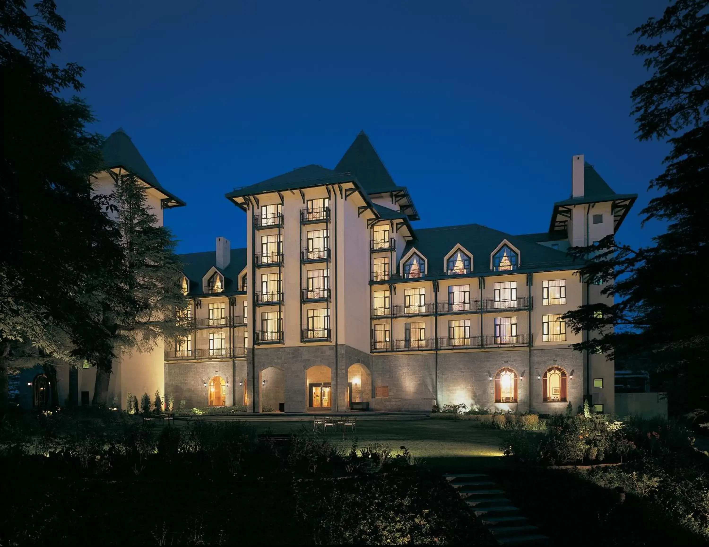 Night, Property Building in Wildflower Hall, An Oberoi Resort, Shimla