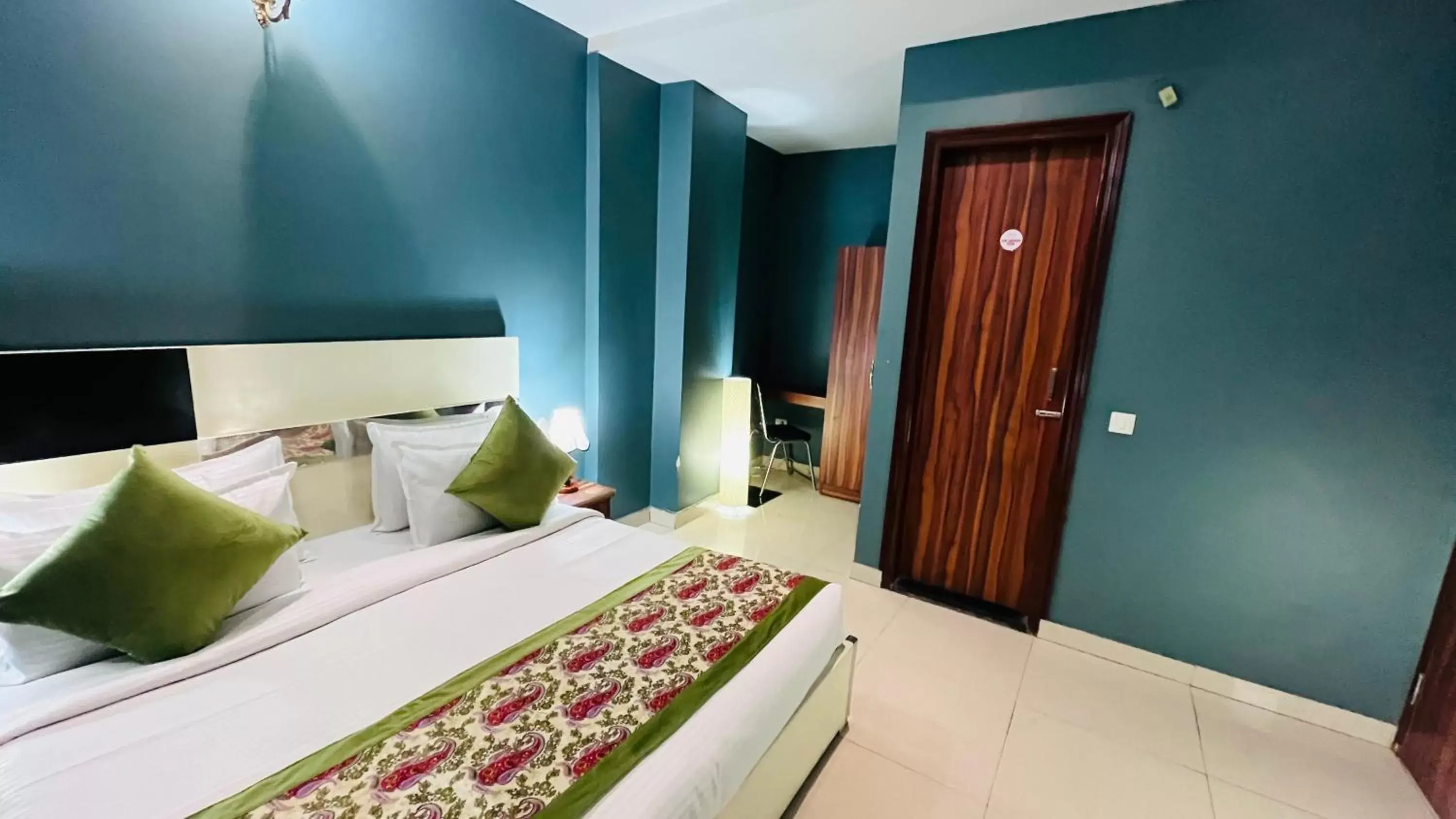 Deluxe Double or Twin Room in Qotel Hotel Church House Rohini Sector 15 Deluxe Double or Twin Room in Qotel Hotel Church House Rohini Sector 15