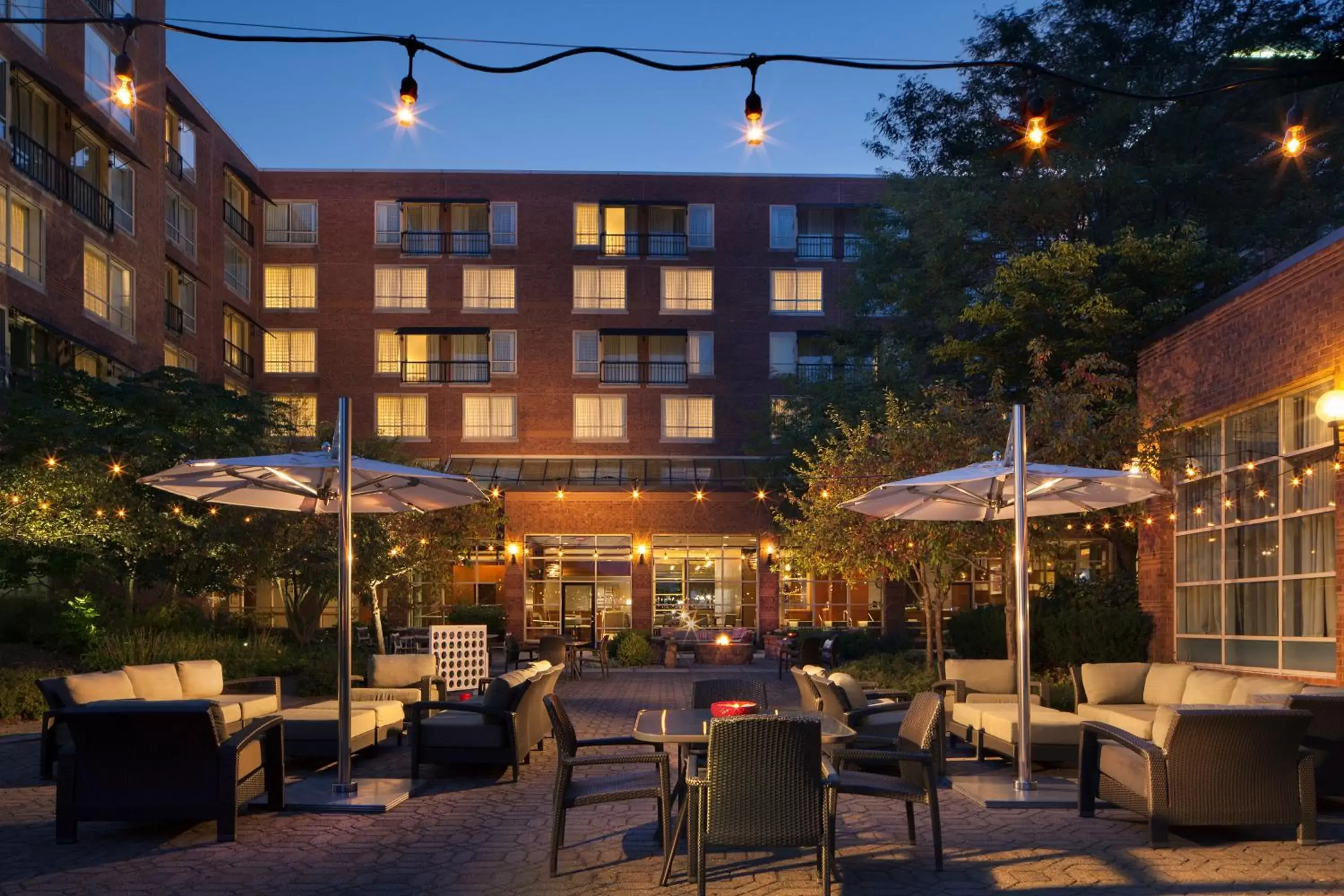 Property building, Restaurant/Places to Eat in The Westin Princeton at Forrestal Village