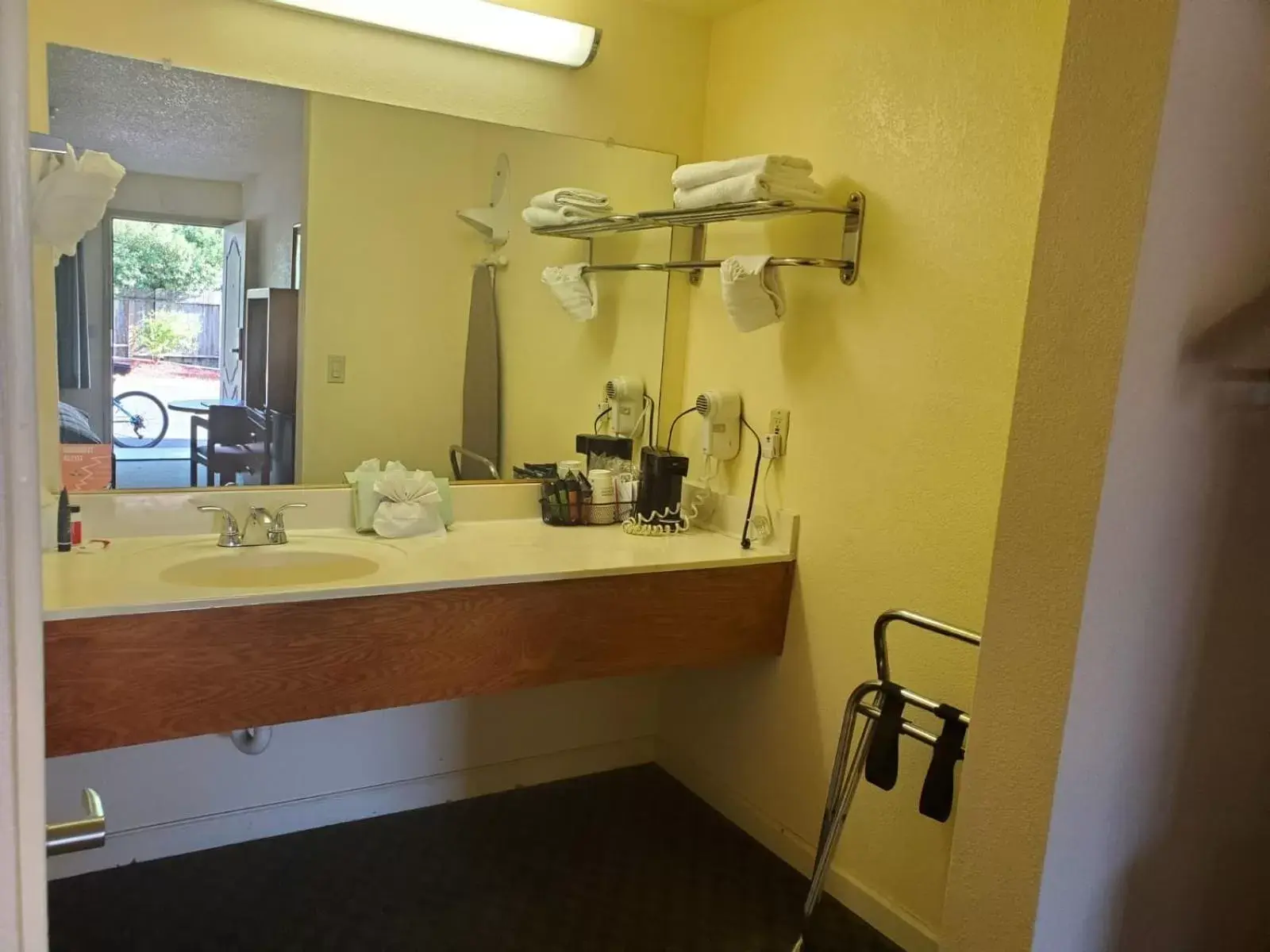 Bathroom in Mission Inn San Luis Obispo