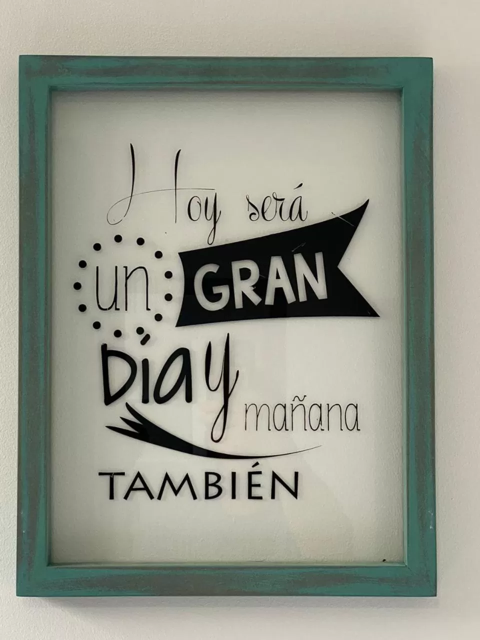 Text overlay in Hotel Cafe Estrella