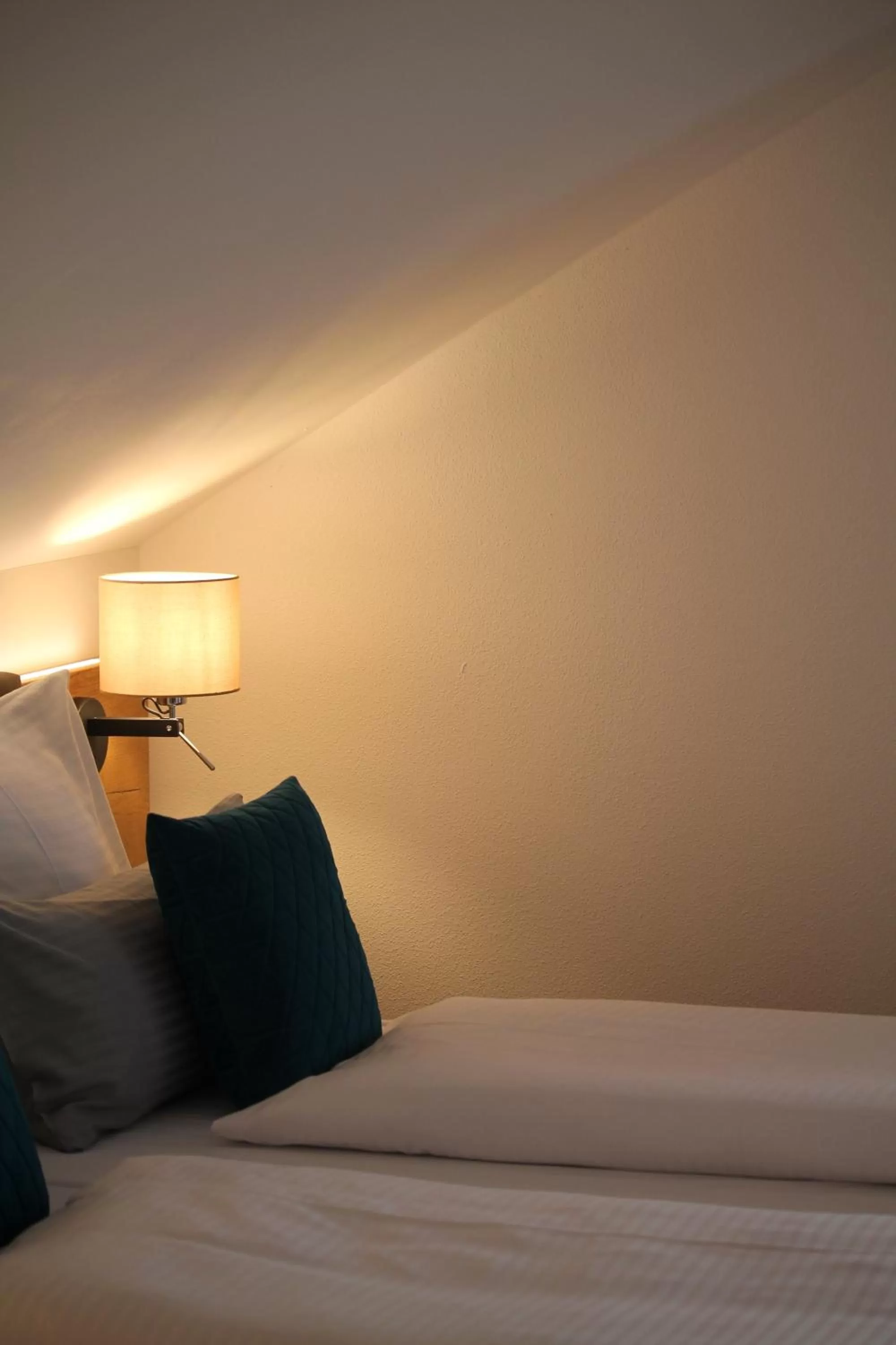 Photo of the whole room, Bed in Gasthaus Steidl