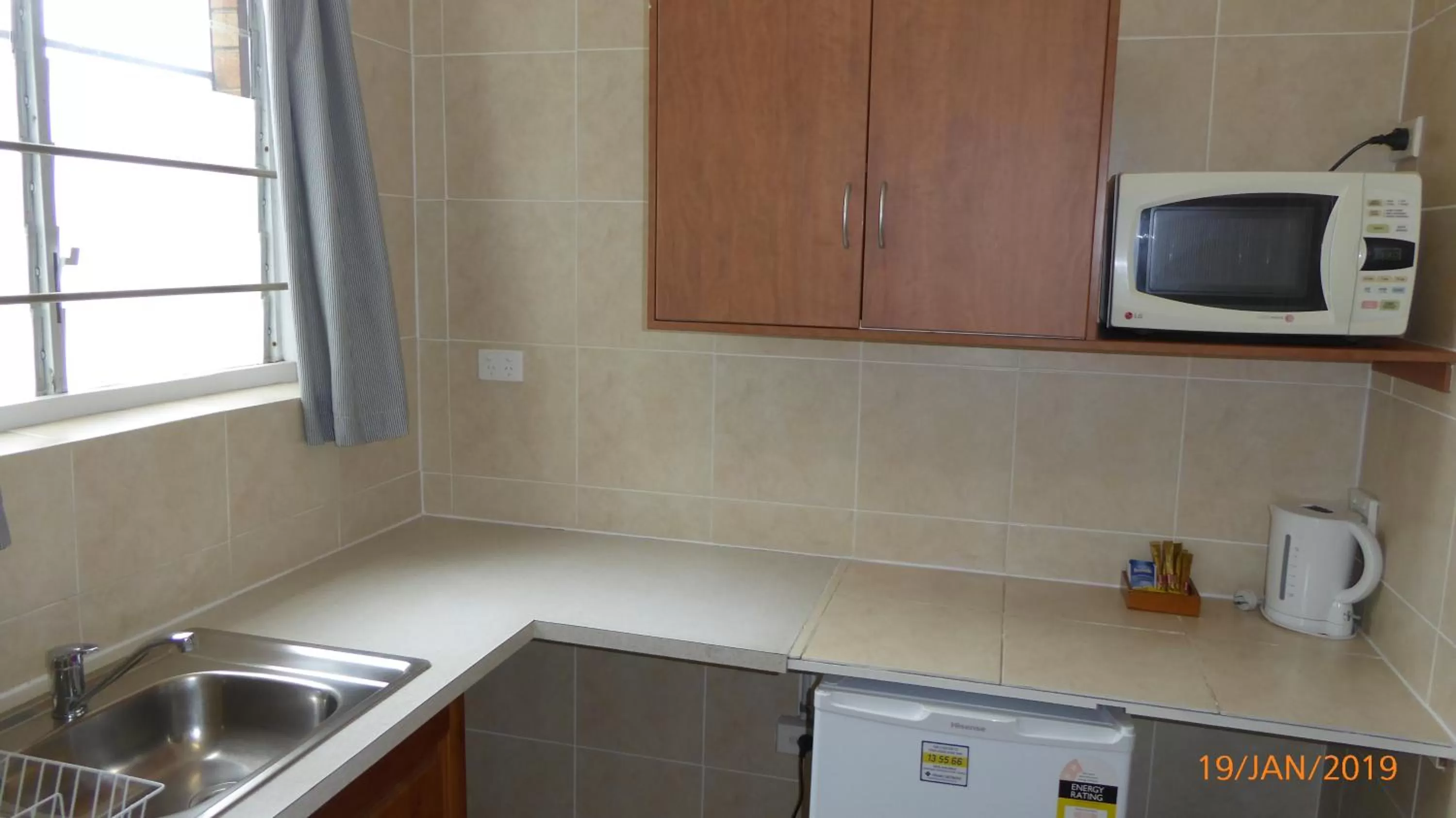 Kitchen or kitchenette in Tower Court Motel - adults only haven