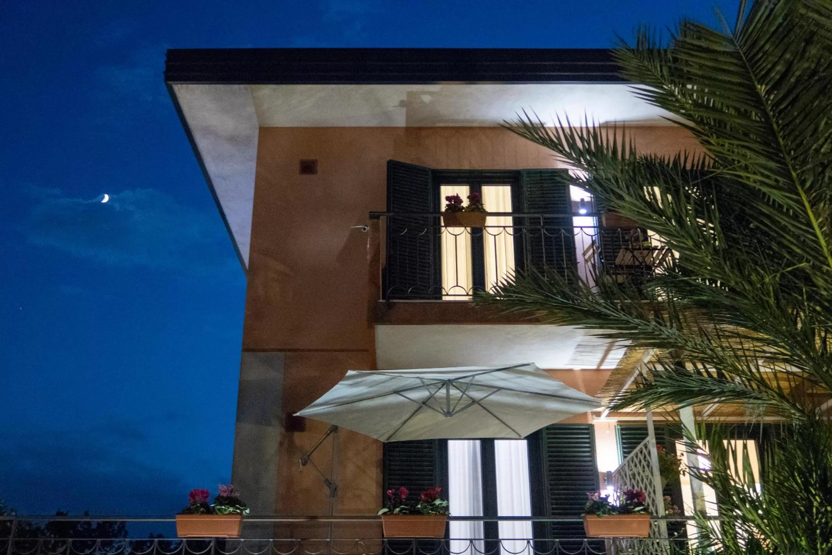 Property building in UP&B Rooms Catania