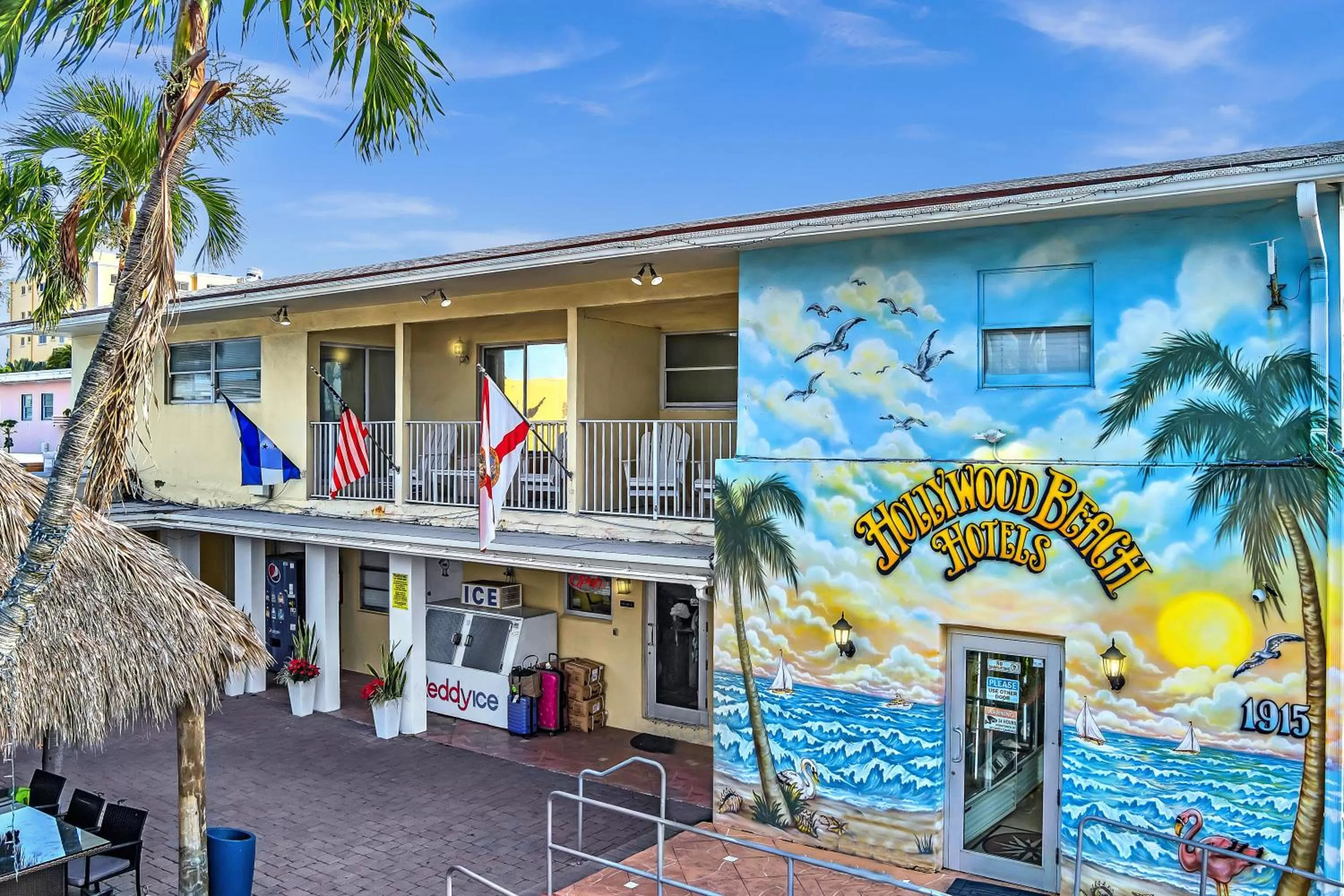 Property building in Hollywood Beach Hotels