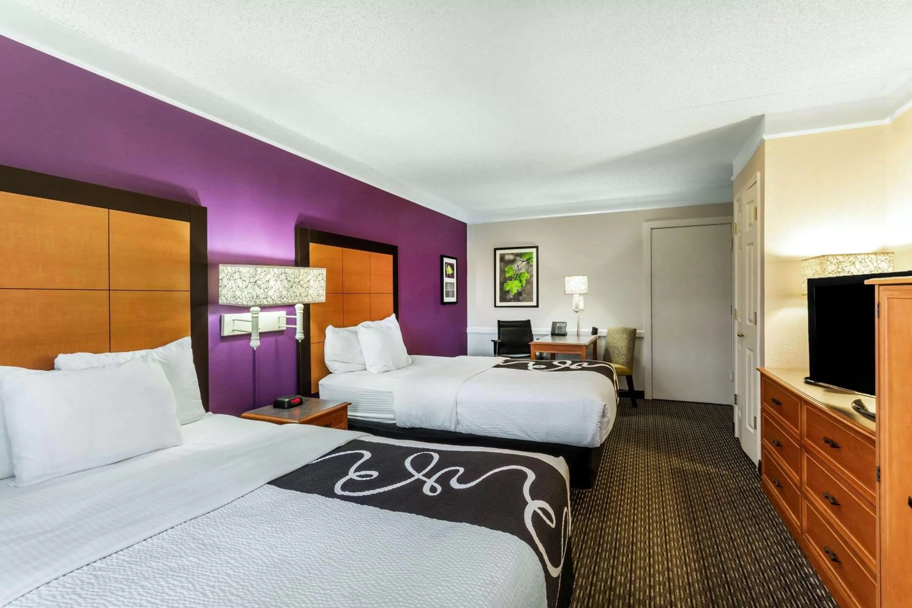 Photo of the whole room, Bed in La Quinta Inn by Wyndham Odessa