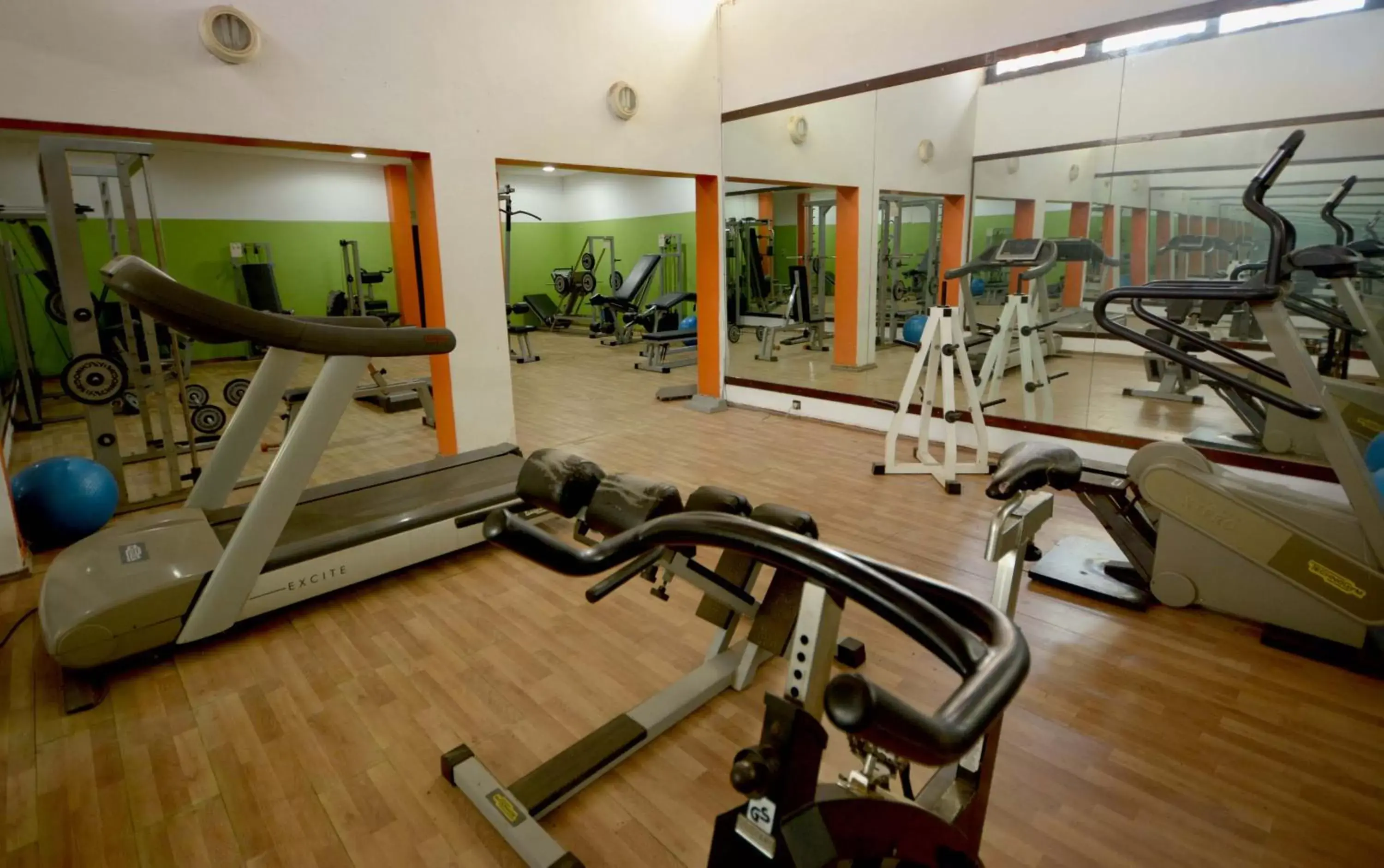 Fitness centre/facilities in Oasis Hotel & Spa Fitness centre/facilities in Oasis Hotel & Spa