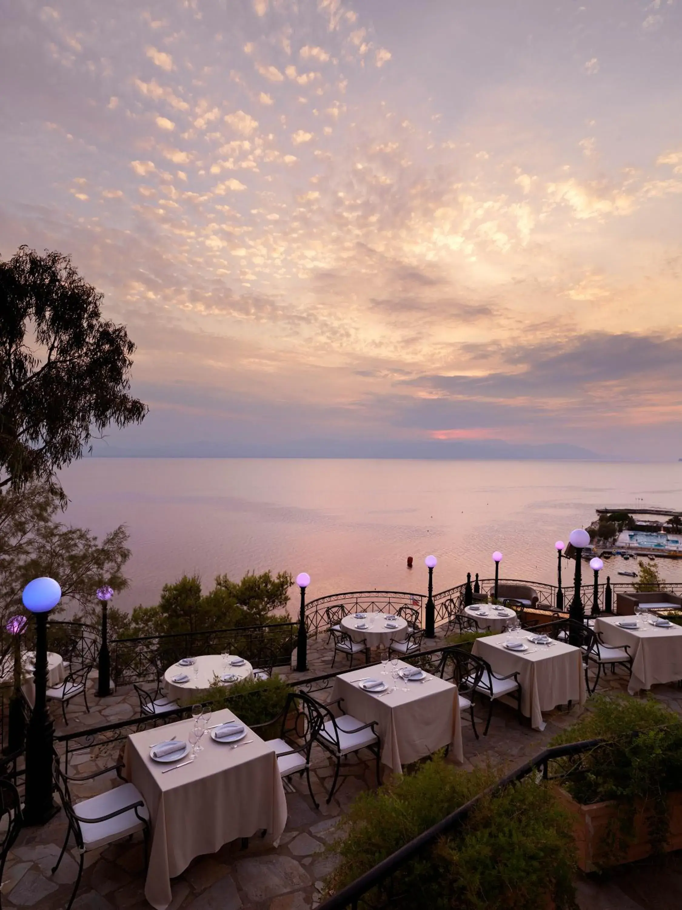 Restaurant/places to eat in Ramada Loutraki Poseidon Resort