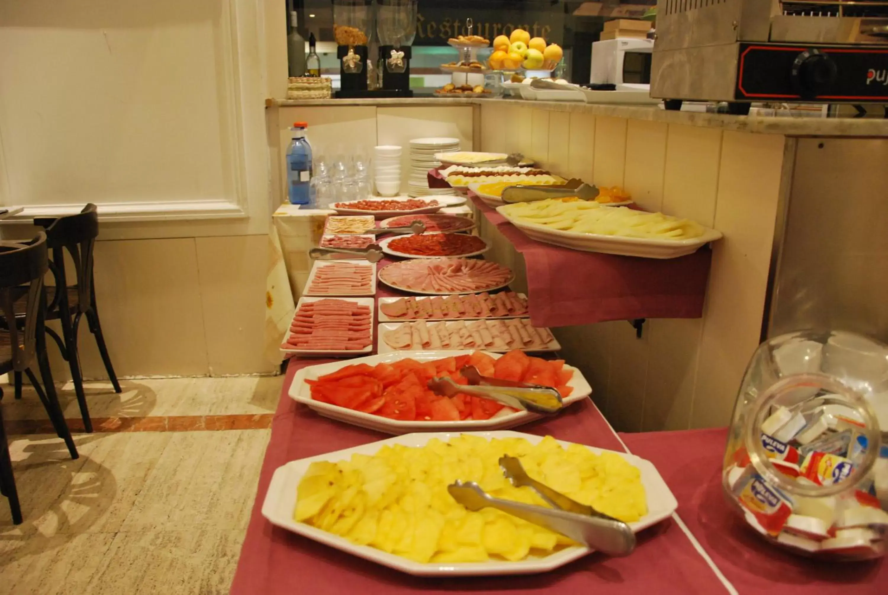 Food and drinks in Infanta Isabel by Recordis Hotels