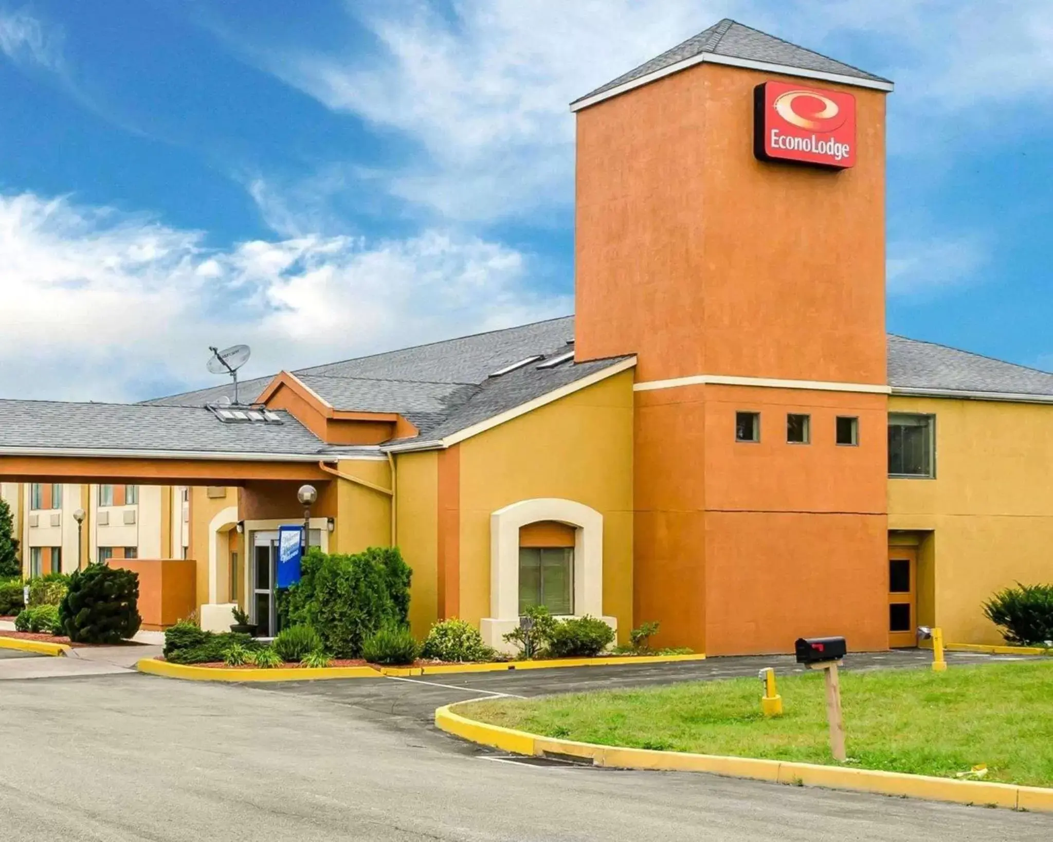 Property Building in Econo Lodge Harrisburg/Hershey