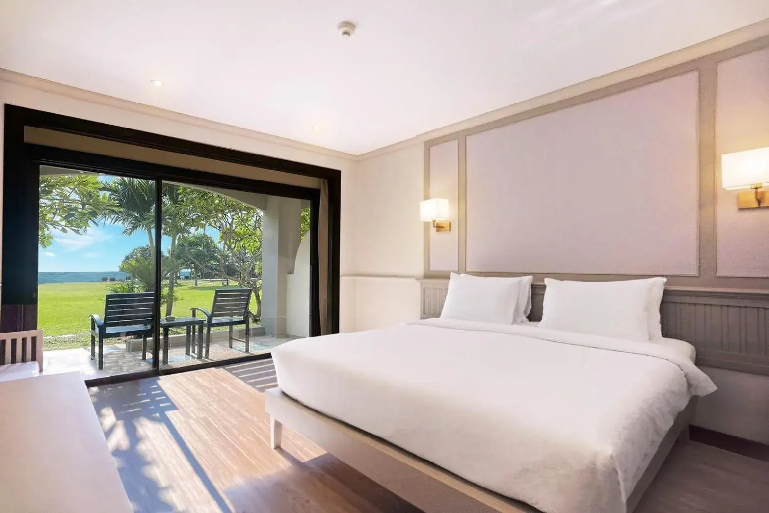 Bedroom, Bed in Pinnacle Grand Jomtien Resort and Beach Club - SHA Extra Plus