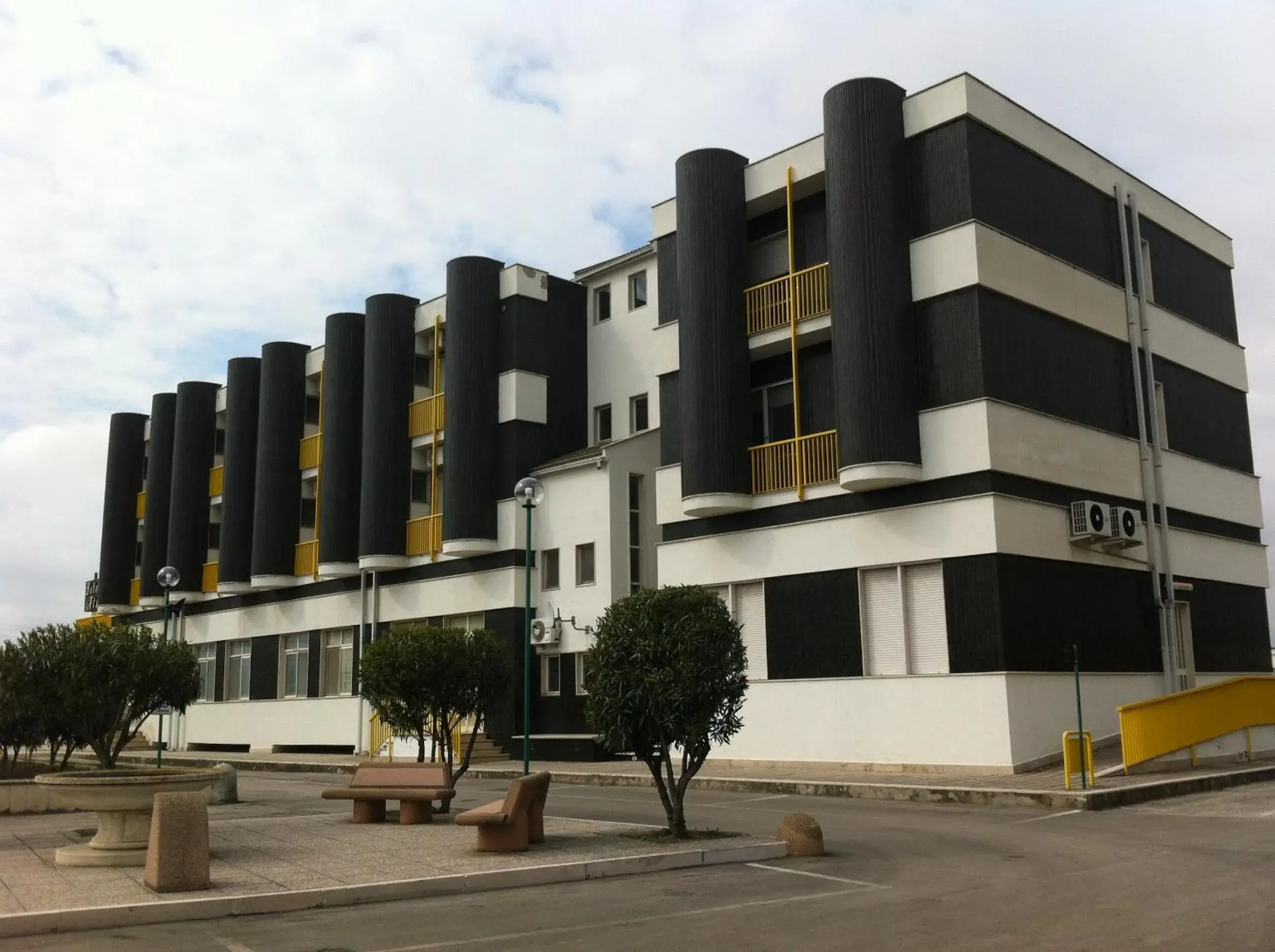 Facade/entrance, Property Building in Hotel Atleti