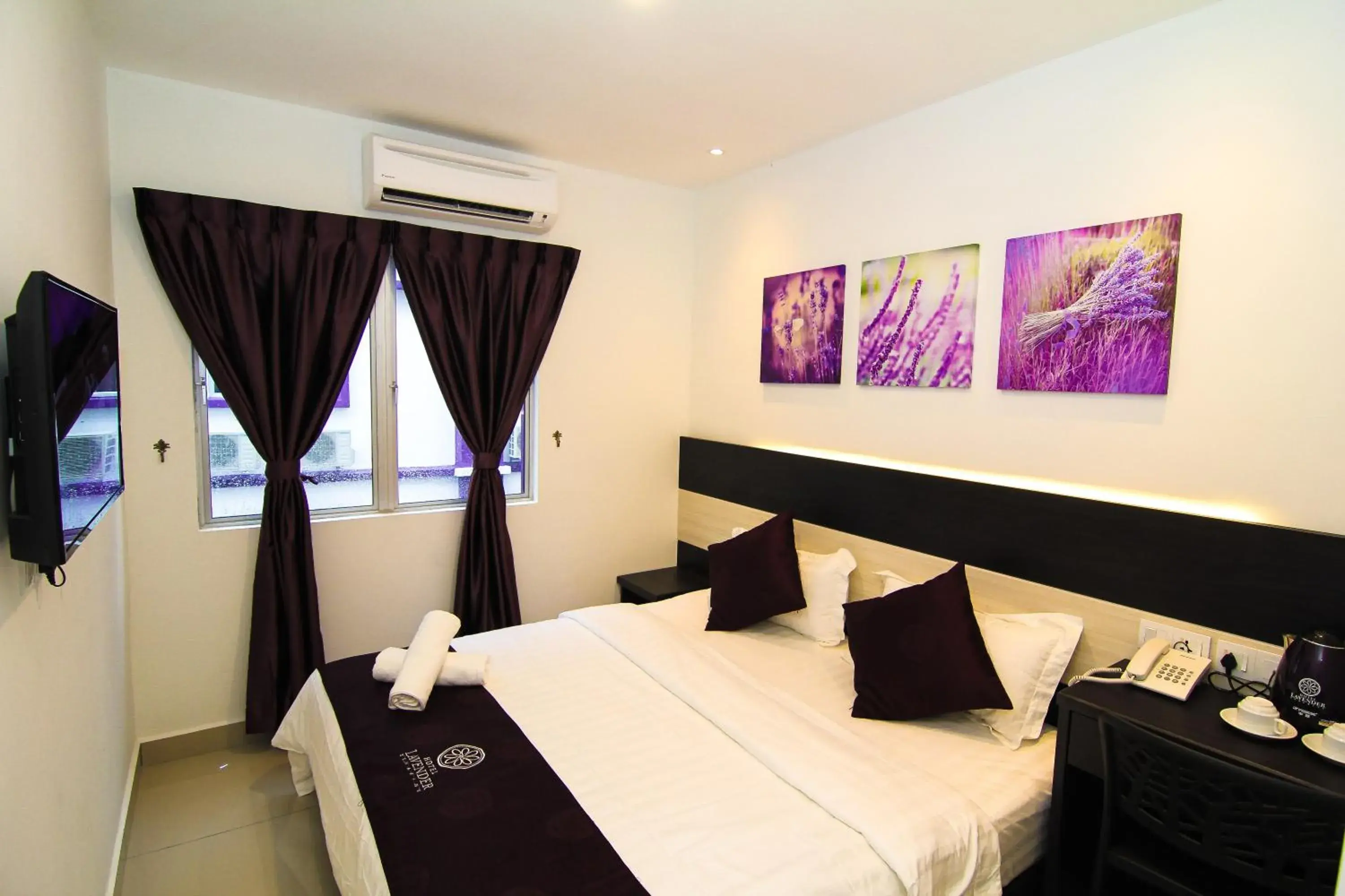 Photo of the whole room in Hotel Lavender Senawang