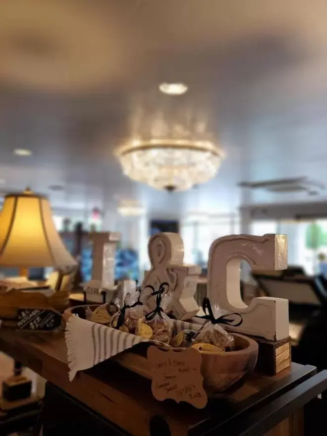 Decorative detail, Restaurant/Places to Eat in Bozeman Lewis & Clark Motel