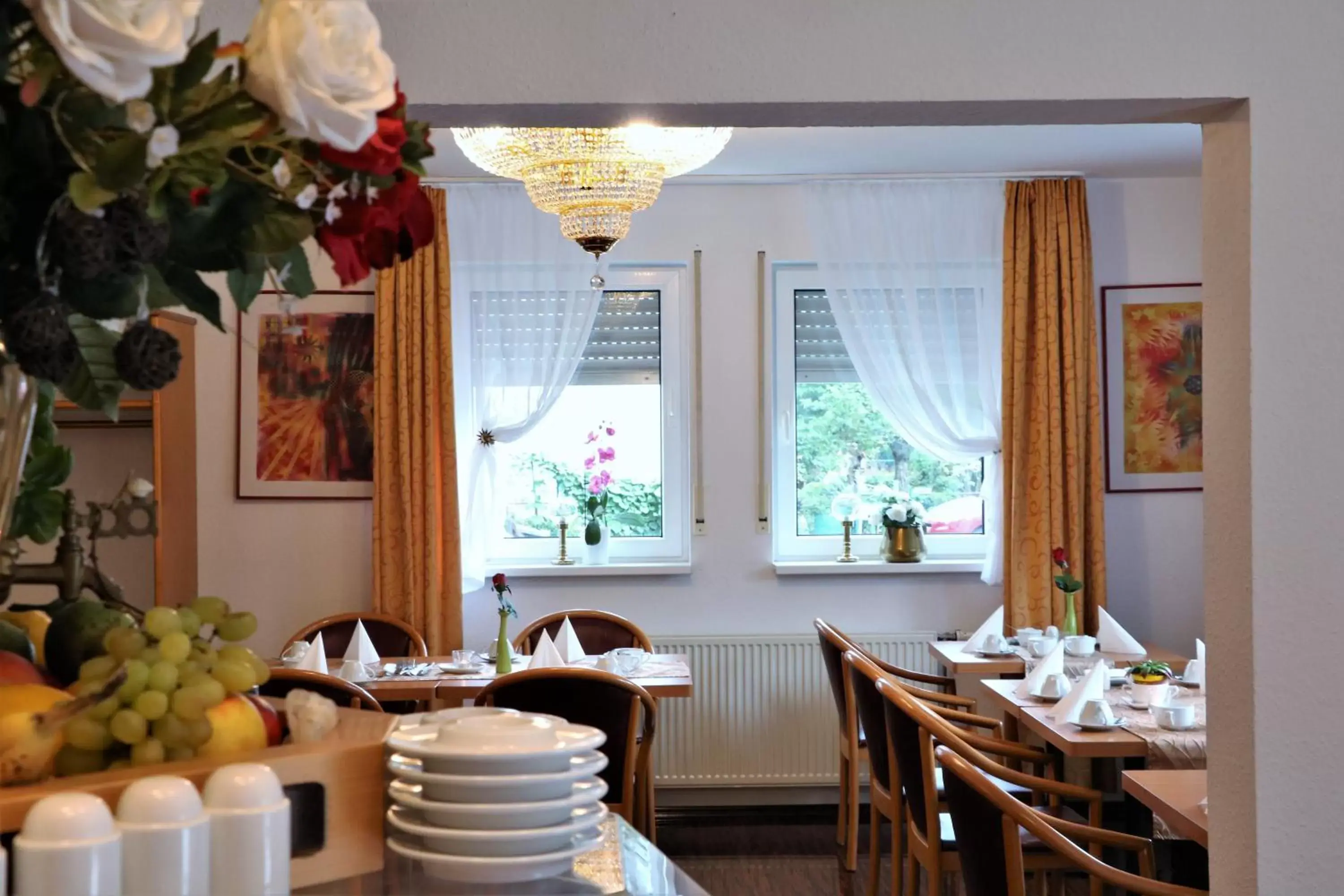 Restaurant/Places to Eat in Hotel Neckarlux