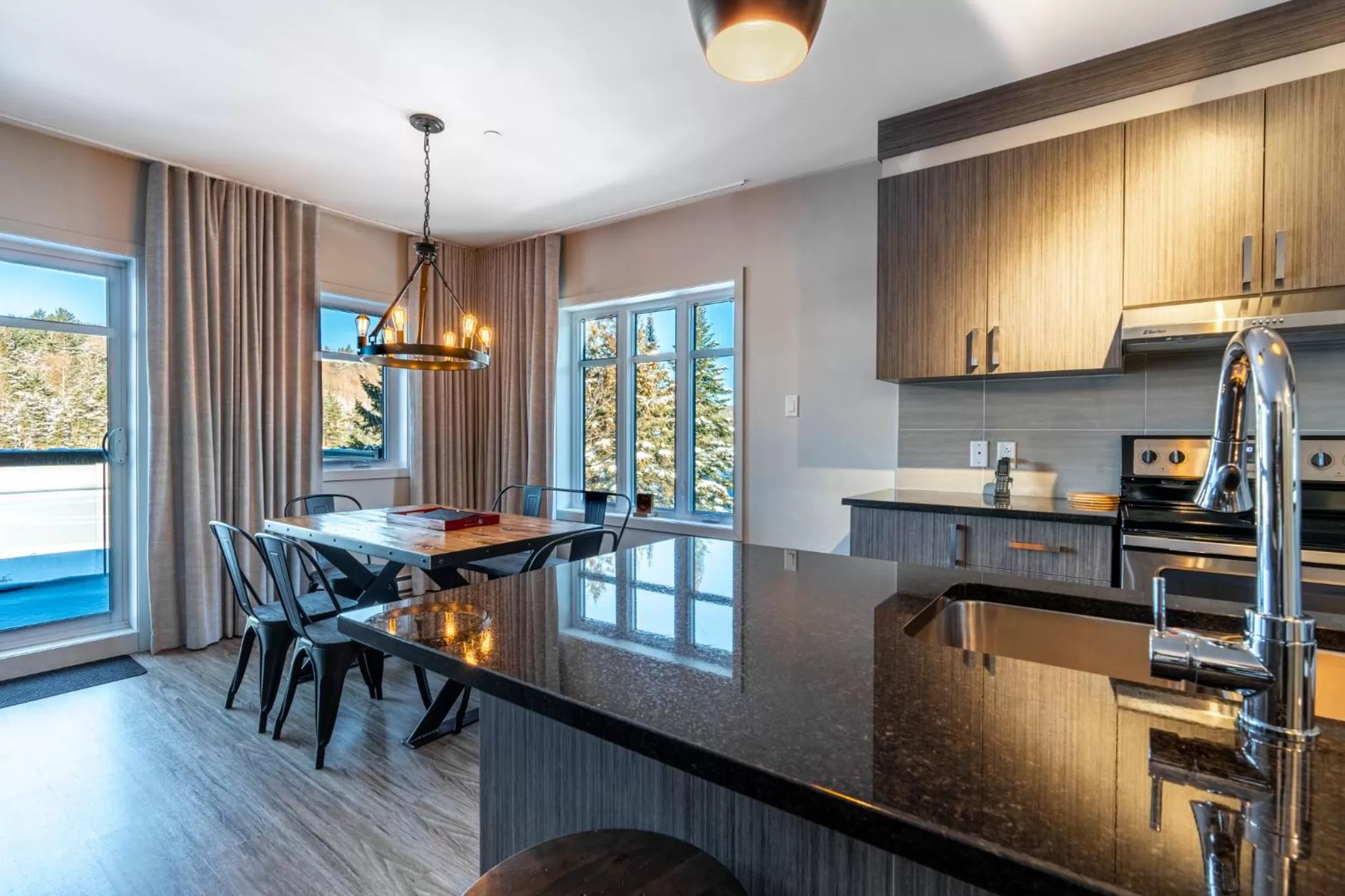 Communal lounge/ TV room in Le Viking Resort