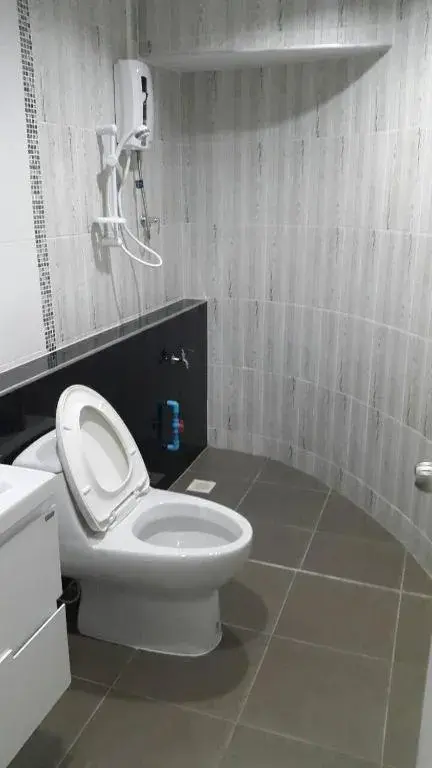 Bathroom in Pacific Residence