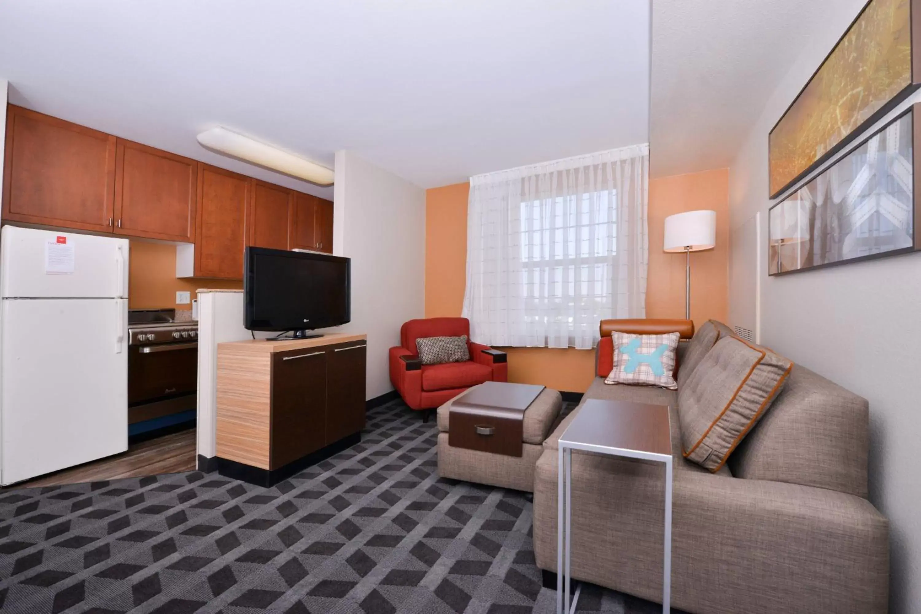 Bedroom, Seating Area in TownePlace Suites by Marriott Ontario Airport