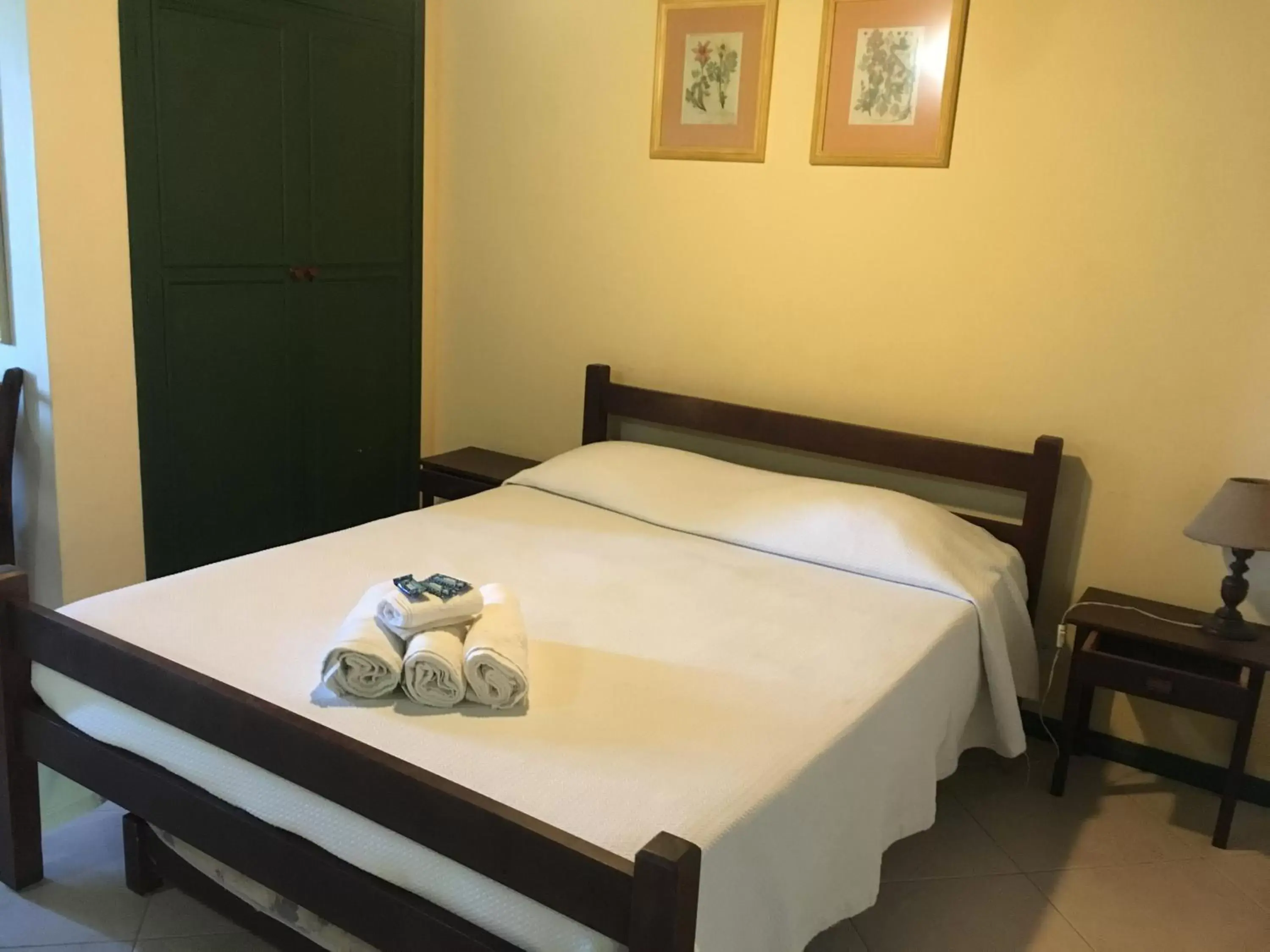 Standard Triple Room in Pousada Saint Germain Standard Triple Room in Pousada Saint Germain