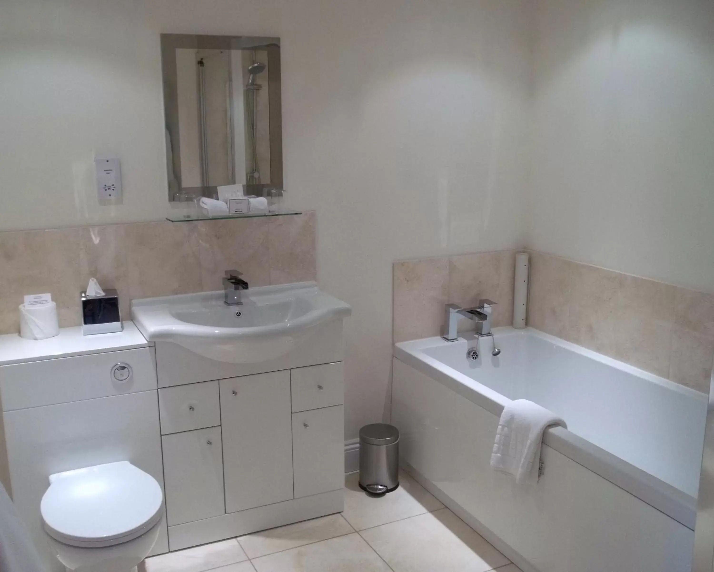 Bathroom in The Swan Hotel, Wells, Somerset