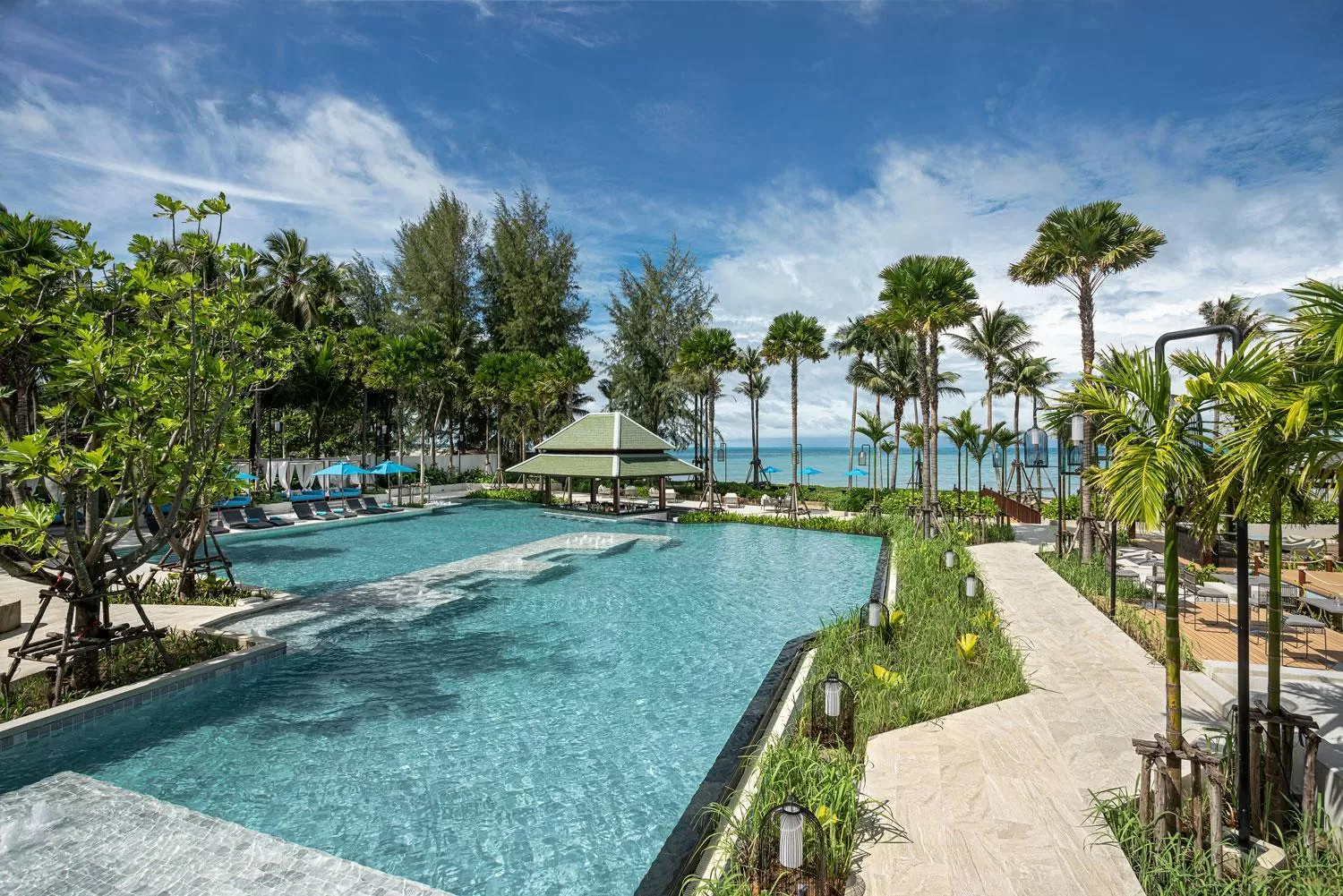 Swimming pool in Grand Mercure Khao Lak Bangsak