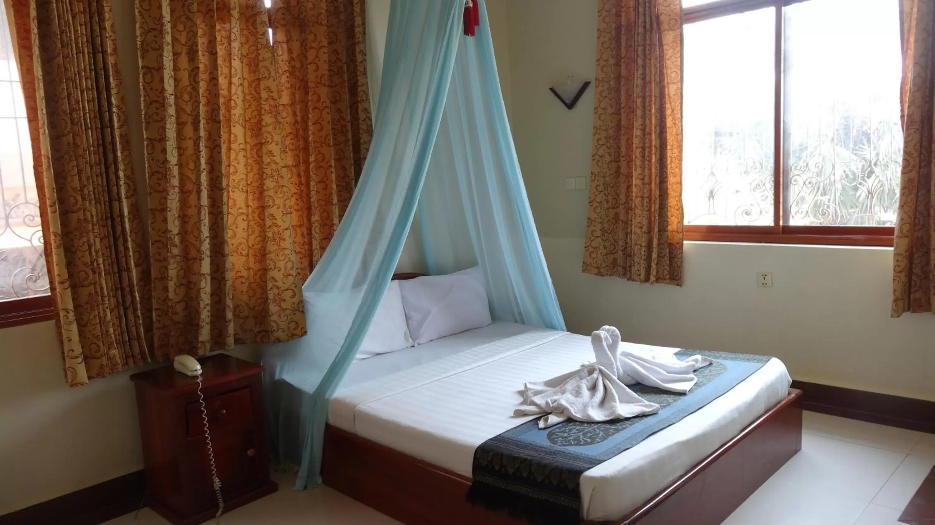 Bedroom, Bed in Golden Noura Villa-Pub & Restaurant