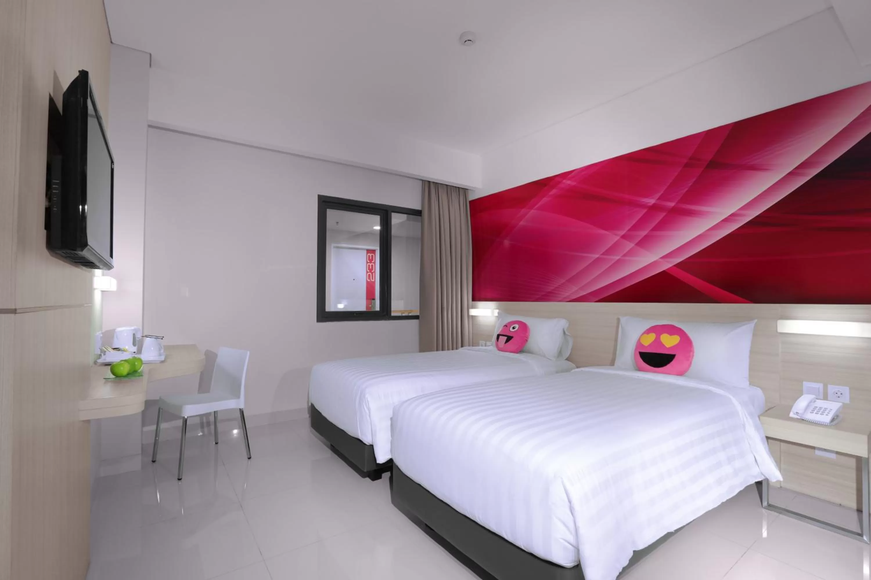 Bedroom, Bed in favehotel Bandara Tangerang