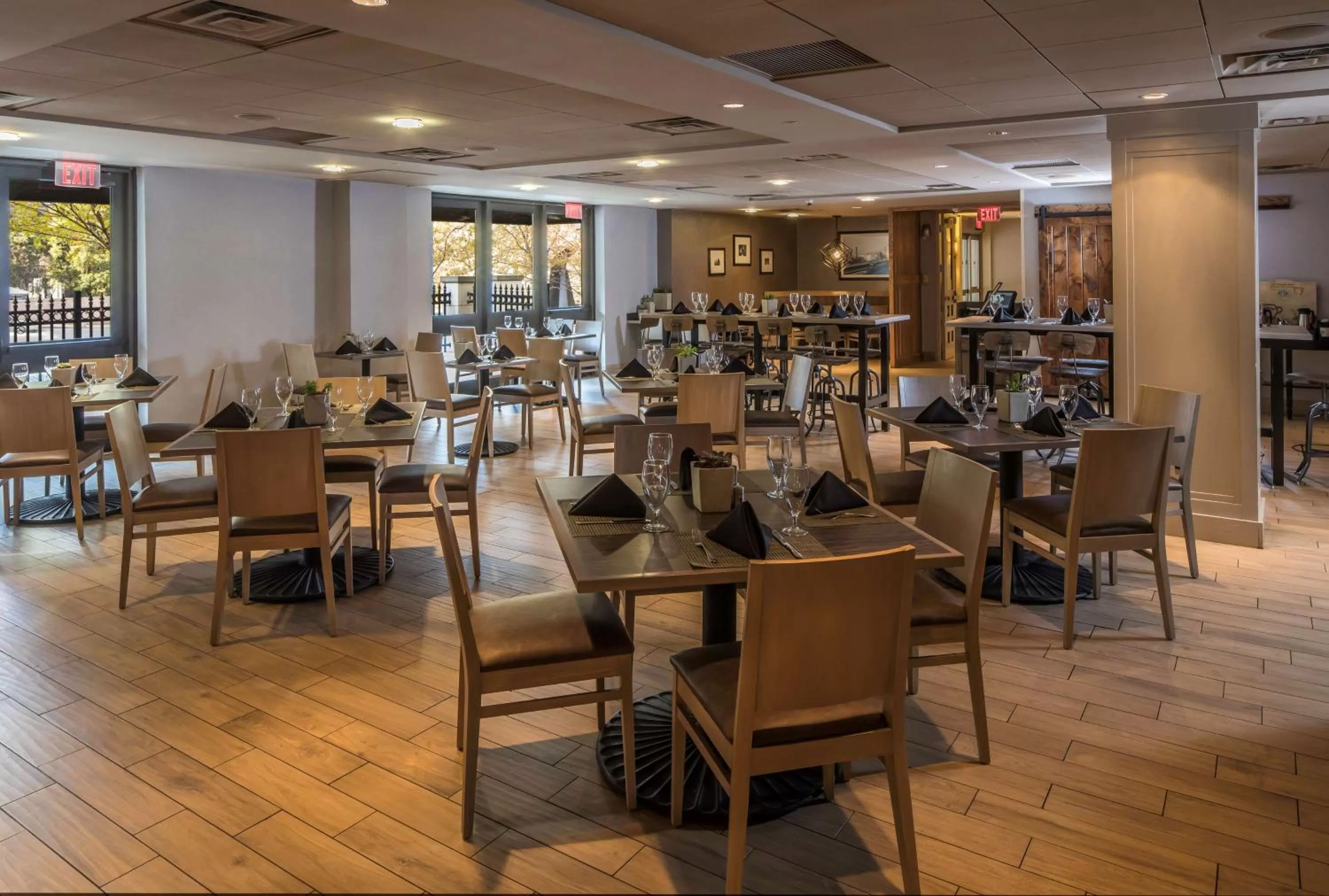Restaurant/places to eat in DoubleTree by Hilton Hotel & Suites Pittsburgh Downtown
