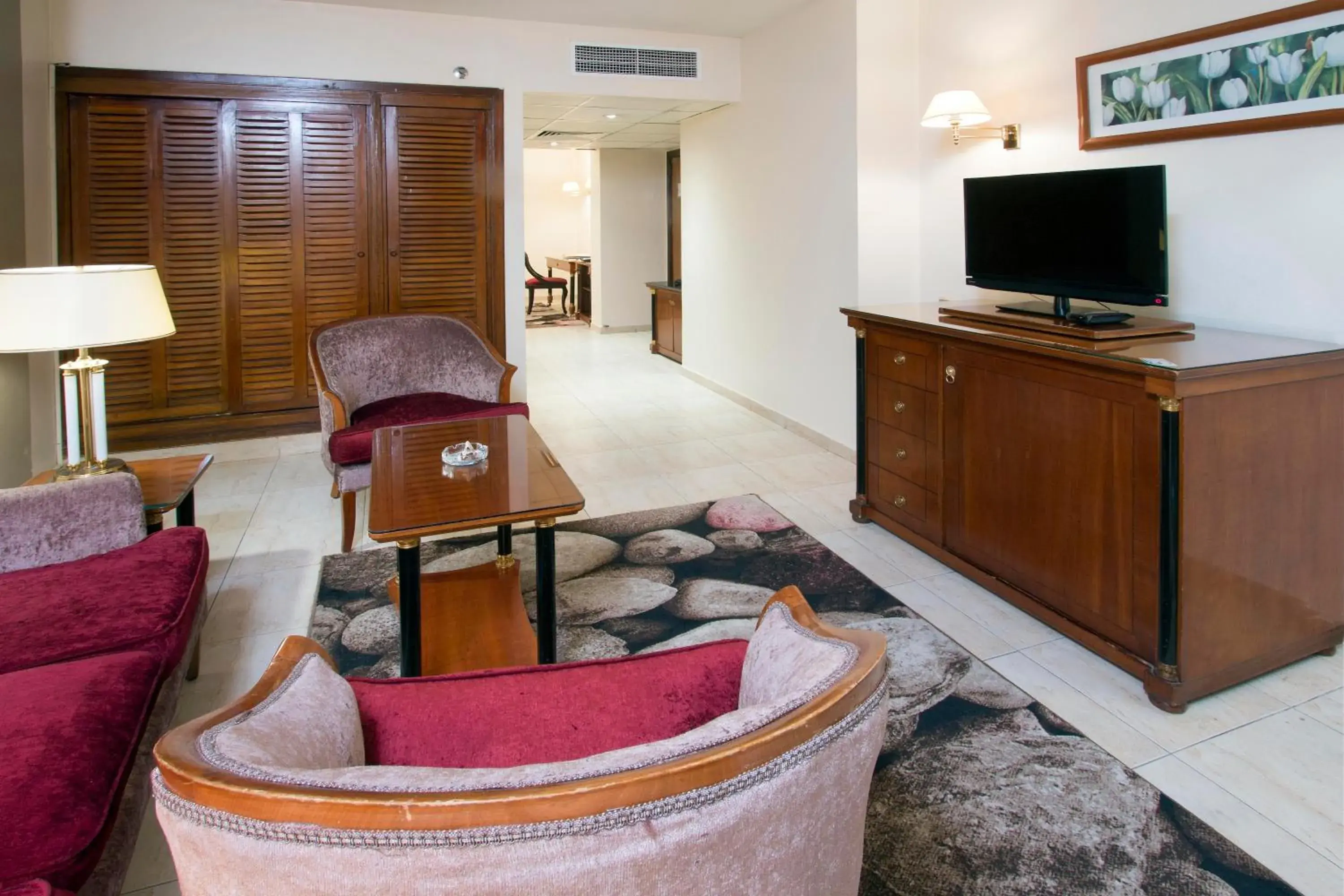Living room, Seating Area in Swiss Inn Nile Hotel
