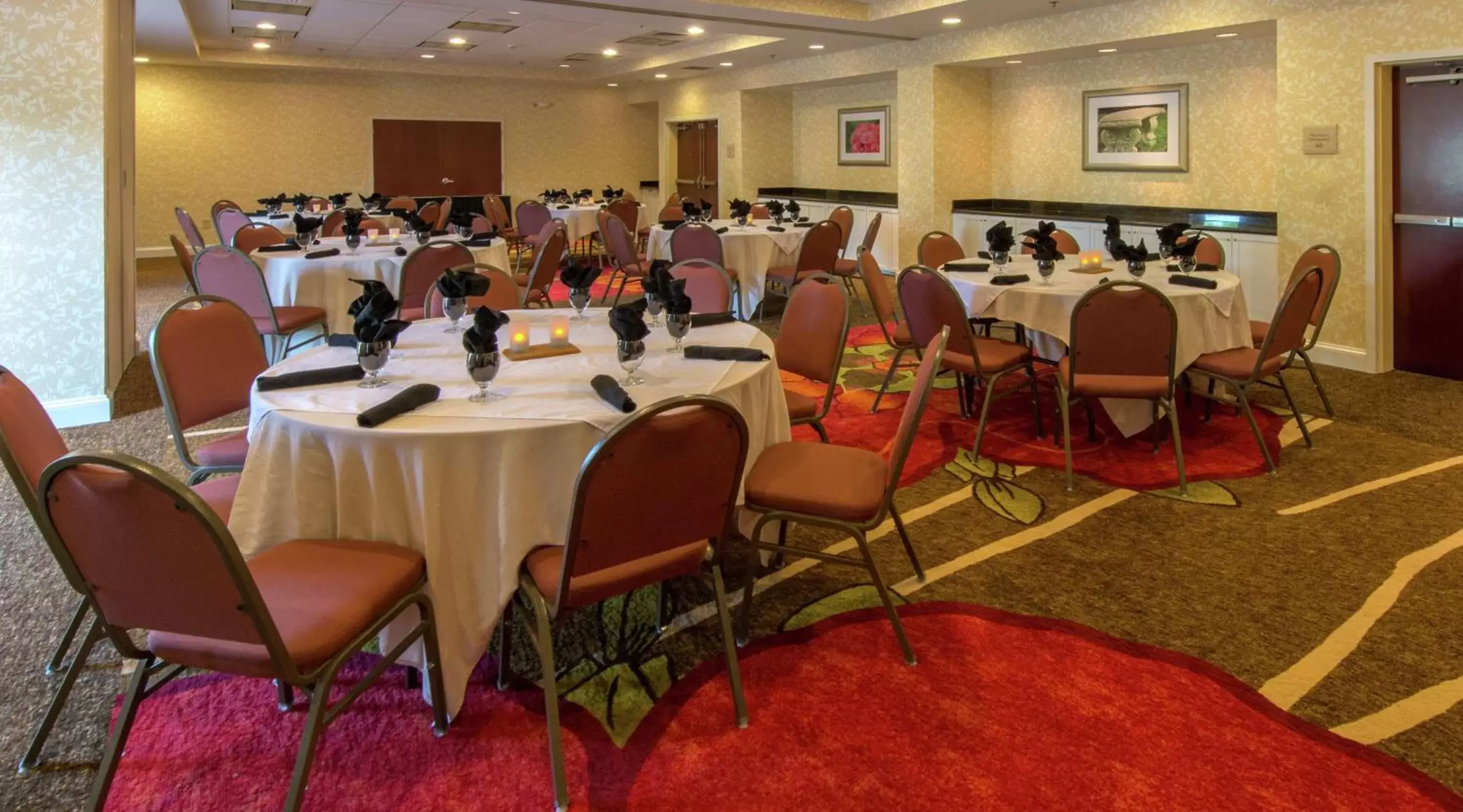 Meeting/conference room, Restaurant/Places to Eat in Hilton Garden Inn Macon/Mercer University