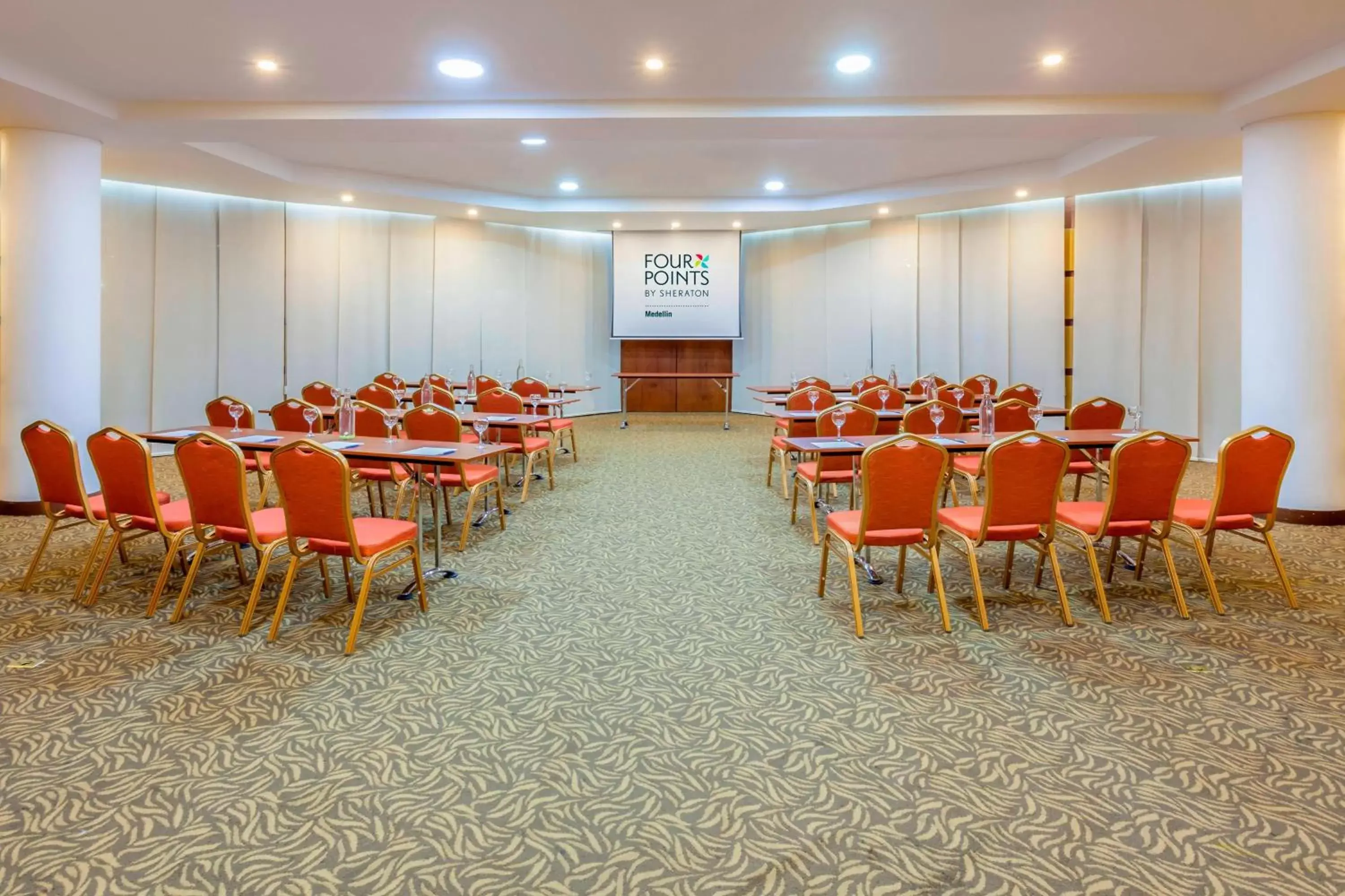 Meeting/conference room in Four Points by Sheraton Medellín