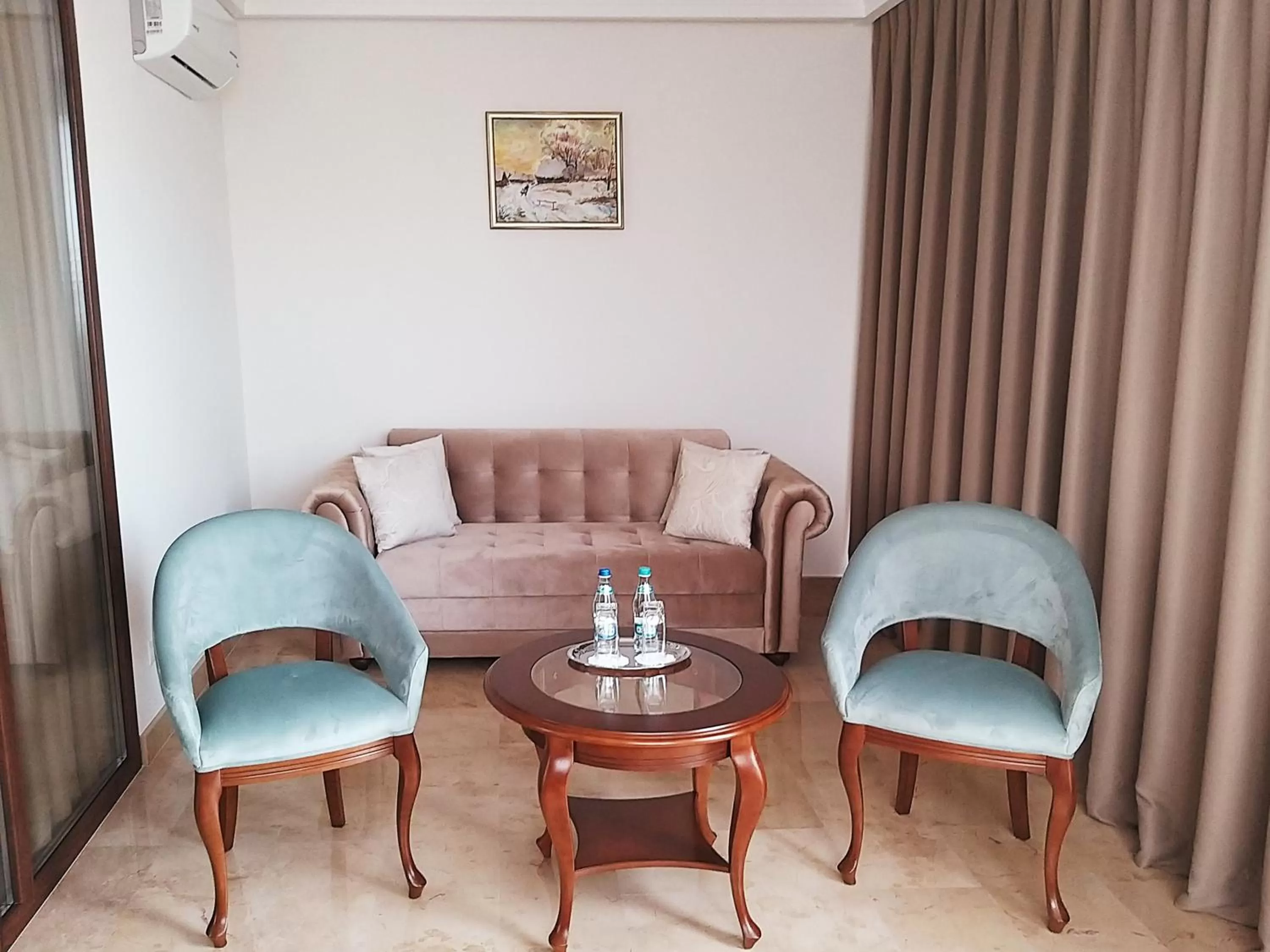 Living room in Ambassador Hotel