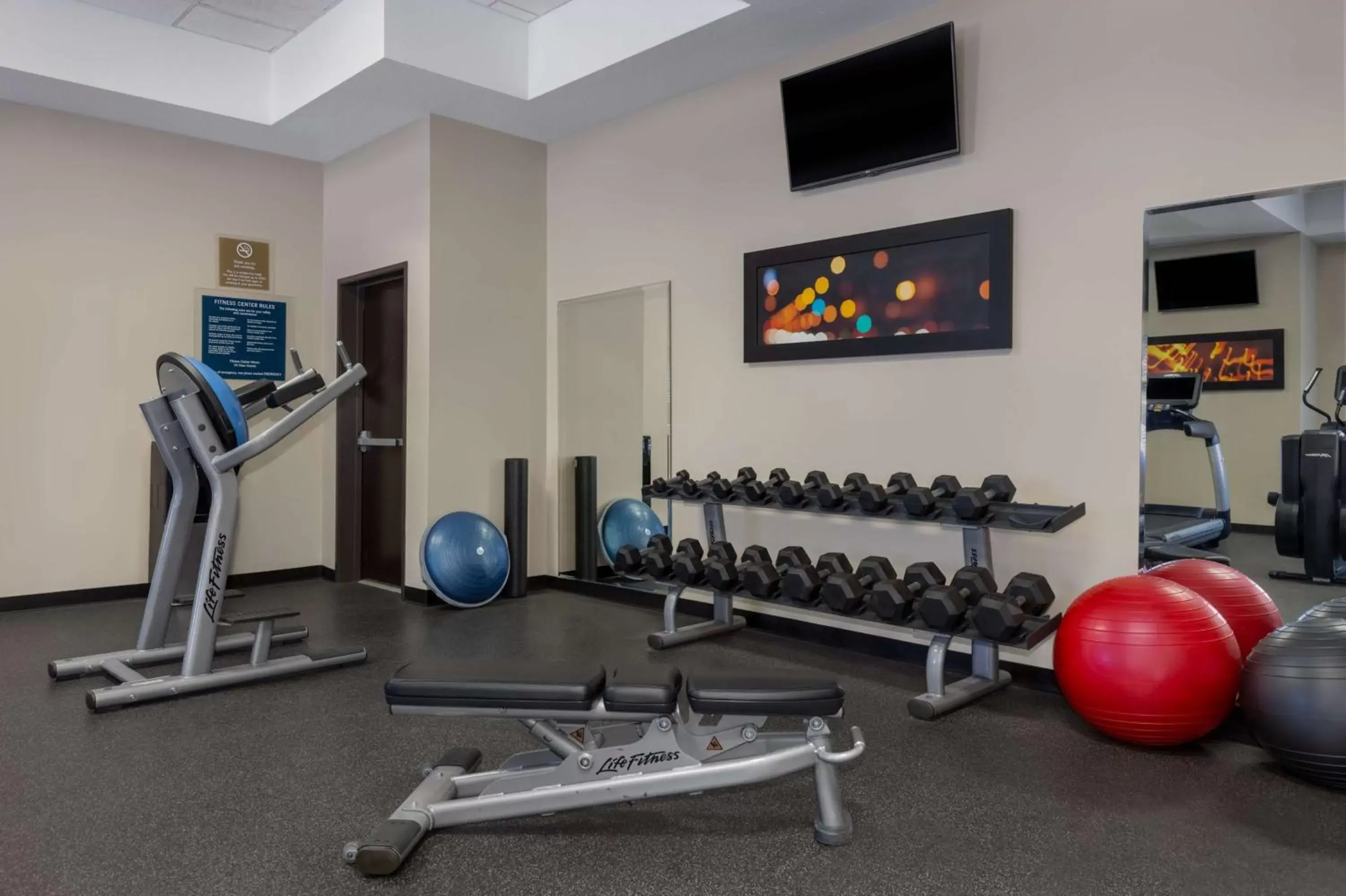 Restaurant/places to eat, Fitness Center/Facilities in DoubleTree by Hilton Las Vegas East Flamingo