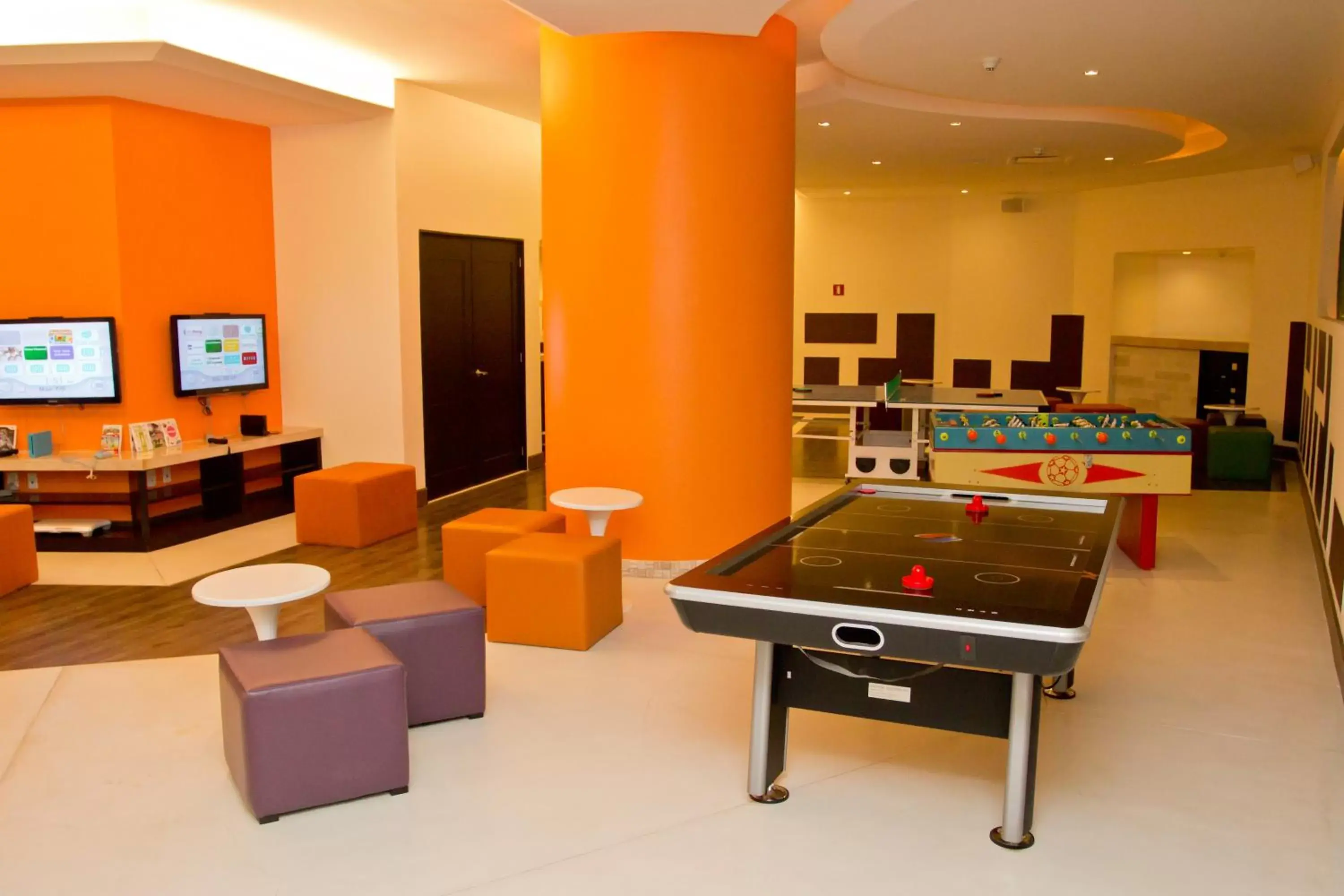 Game Room, Billiards in Dreams Vallarta Bay Resorts & Spa - All Inclusive