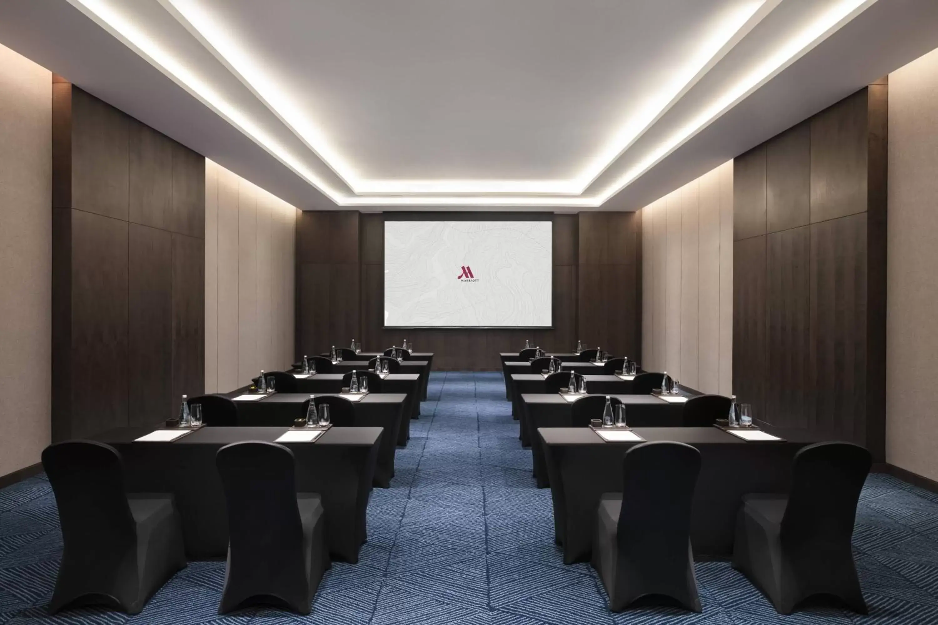 Meeting/conference room in Xuzhou Marriott Hotel Lakeview