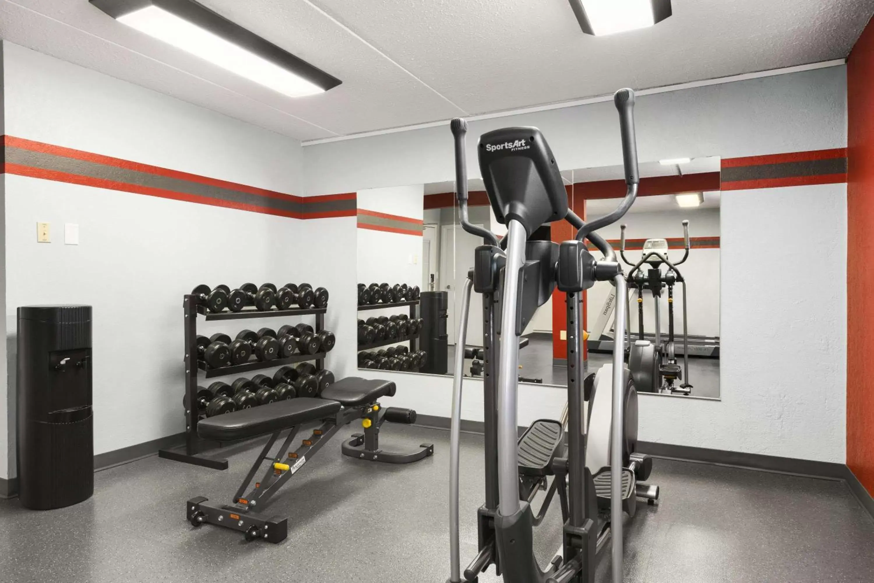 Fitness centre/facilities, Fitness Center/Facilities in Travelodge by Wyndham Edmonton West